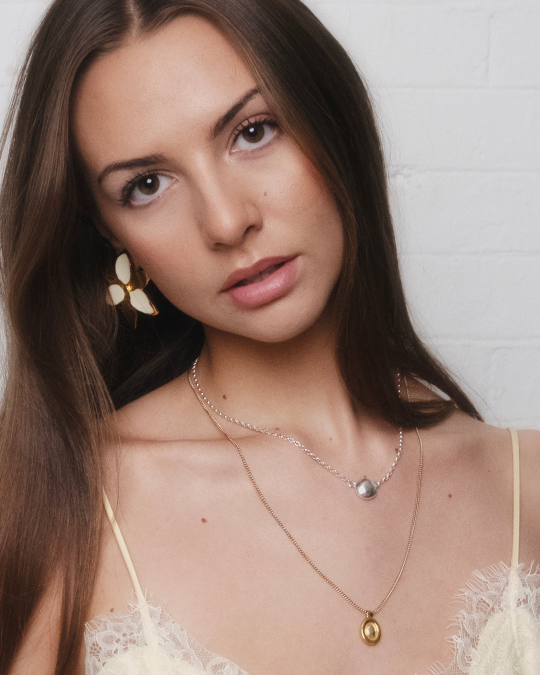 ShopGolden-ShopGolden.co-Golden-Necklaces-Layered-Necklaces-Double-Necklace-Choker-Jewellery-Inspiration-Store-Trends-Shopping-Online-Demi-Fine-Contemporary-Jewellery