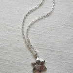 Squeeze-Jewellery-London-Tiny-Ghost-Chunky-Chain-Flower-Pendant-Lily-Necklace-GOld-Silver-Vanilla-Cream-Statement-Cool-Cute-Jewellery