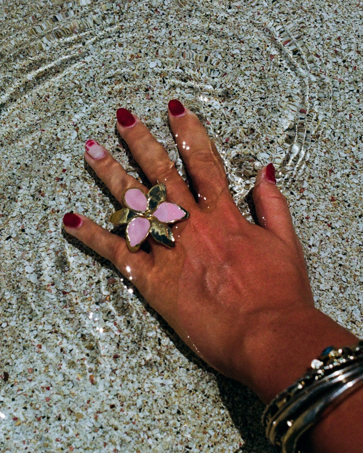 Squeeze-London-Oversized-Flower-Statement-Cocktail-Ring-Little-Kiss-Candy-Pink-Enamel-Gold-Vermeil