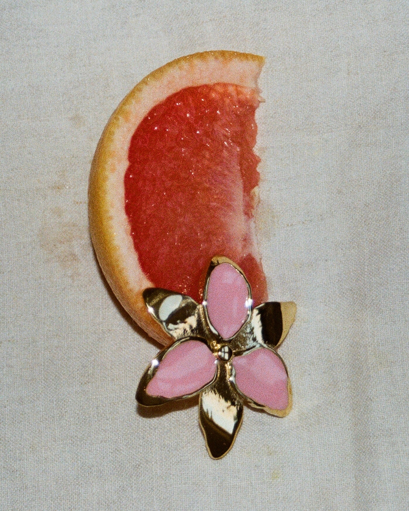 Squeeze-London-Pink-Gold-Enamel-Oversized-Statement-Flower-Lily-Earrings-Cocktail-Twins