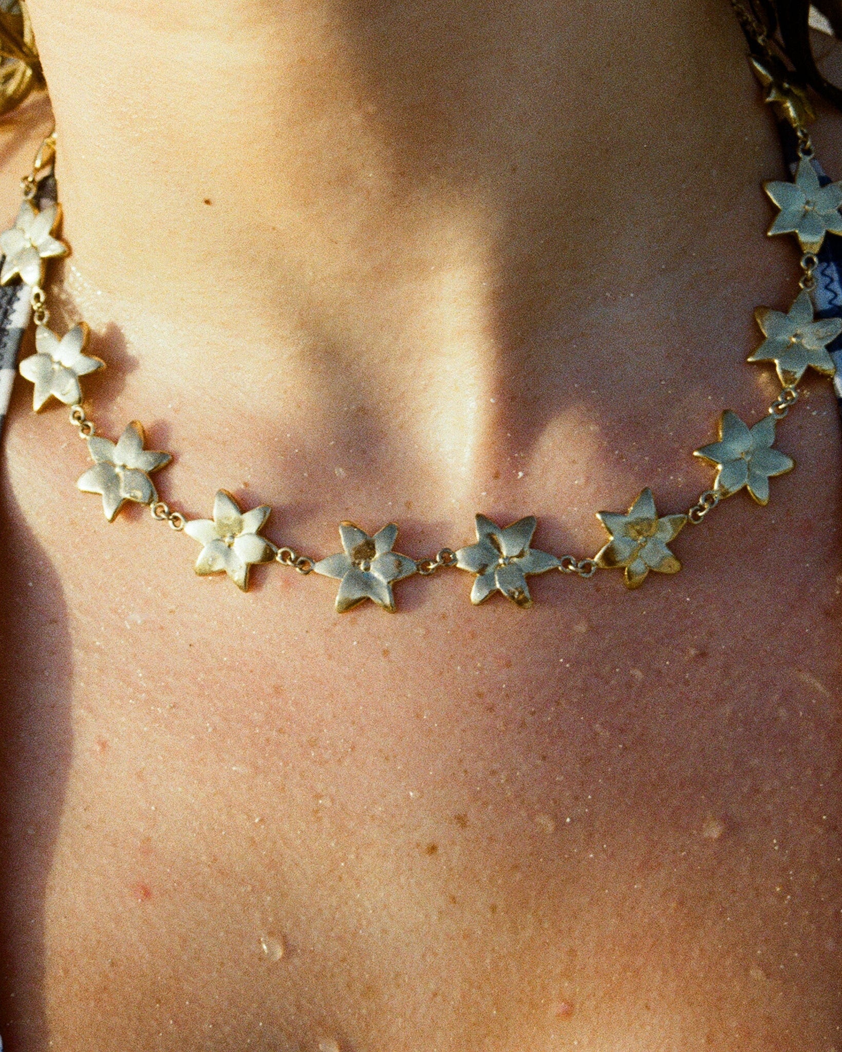 Squeeze-London-Rosella-Dream-Flower-Charm-Necklace-Chunky-Statement-Gold-Vermeil-Sterling-Silver