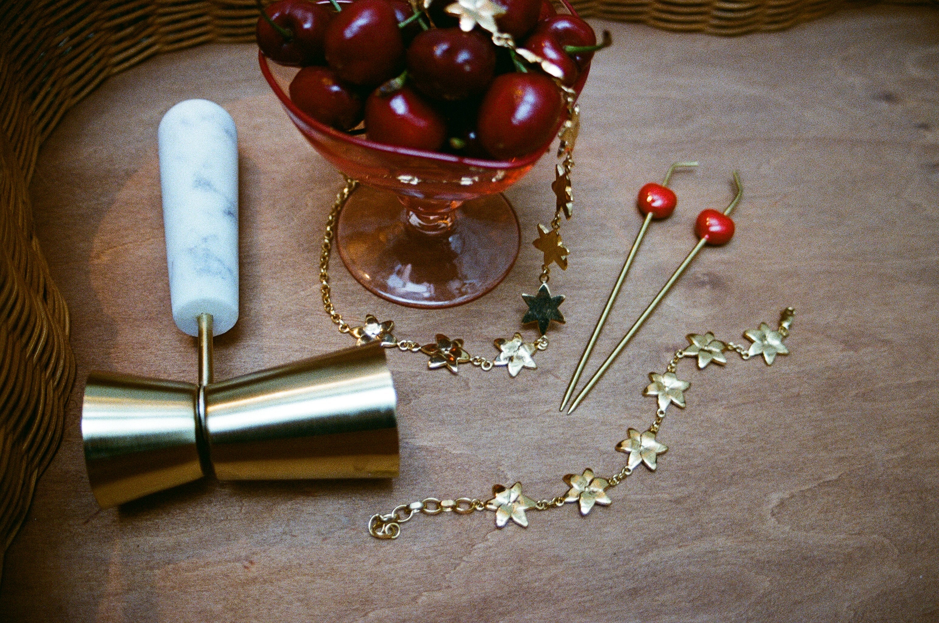 Squeeze-London-Rosella-Dream-Flower-Charm-Necklace-Chunky-Statement-Gold-Vermeil-Sterling-Silver