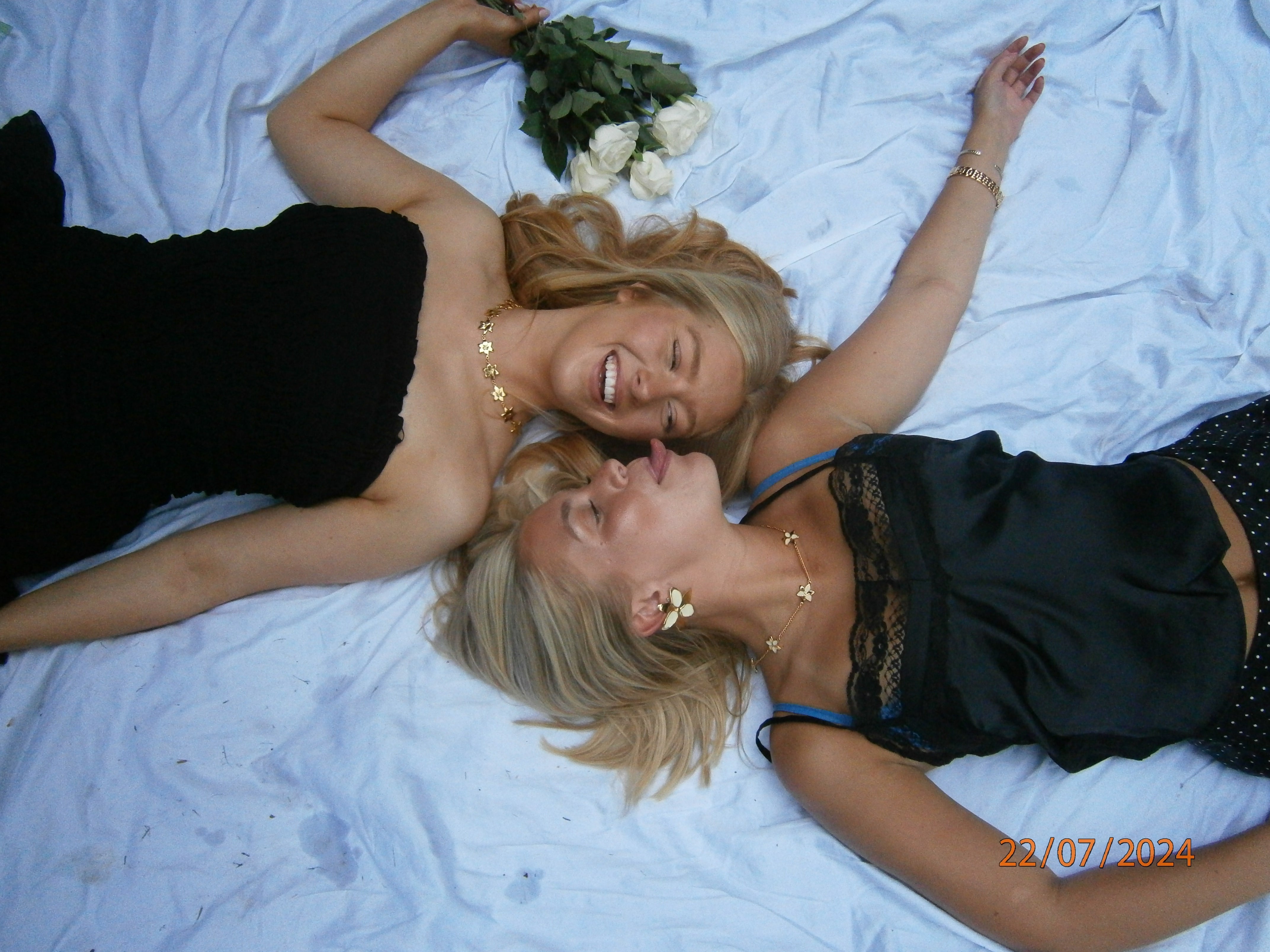 Squeeze-London-Rosella-Dream-Flower-Charm-Necklace-Chunky-Statement-Gold-Vermeil-Sterling-Silver