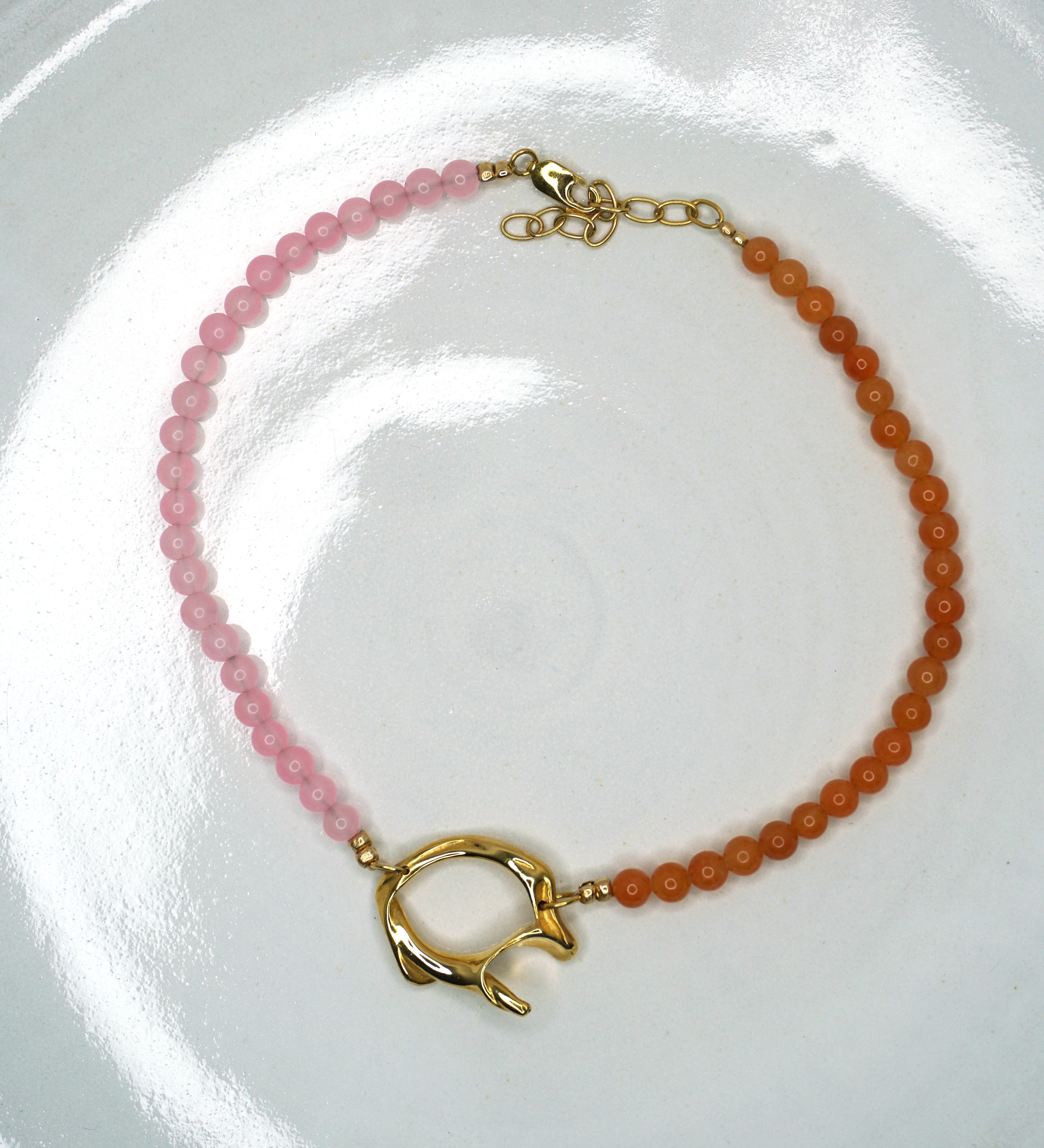 Tilly-Sudbury-Open-shell-Choker-Necklace-bead-beaded-pink_orange-pendant-gold-vermeil-holiday-jewellery