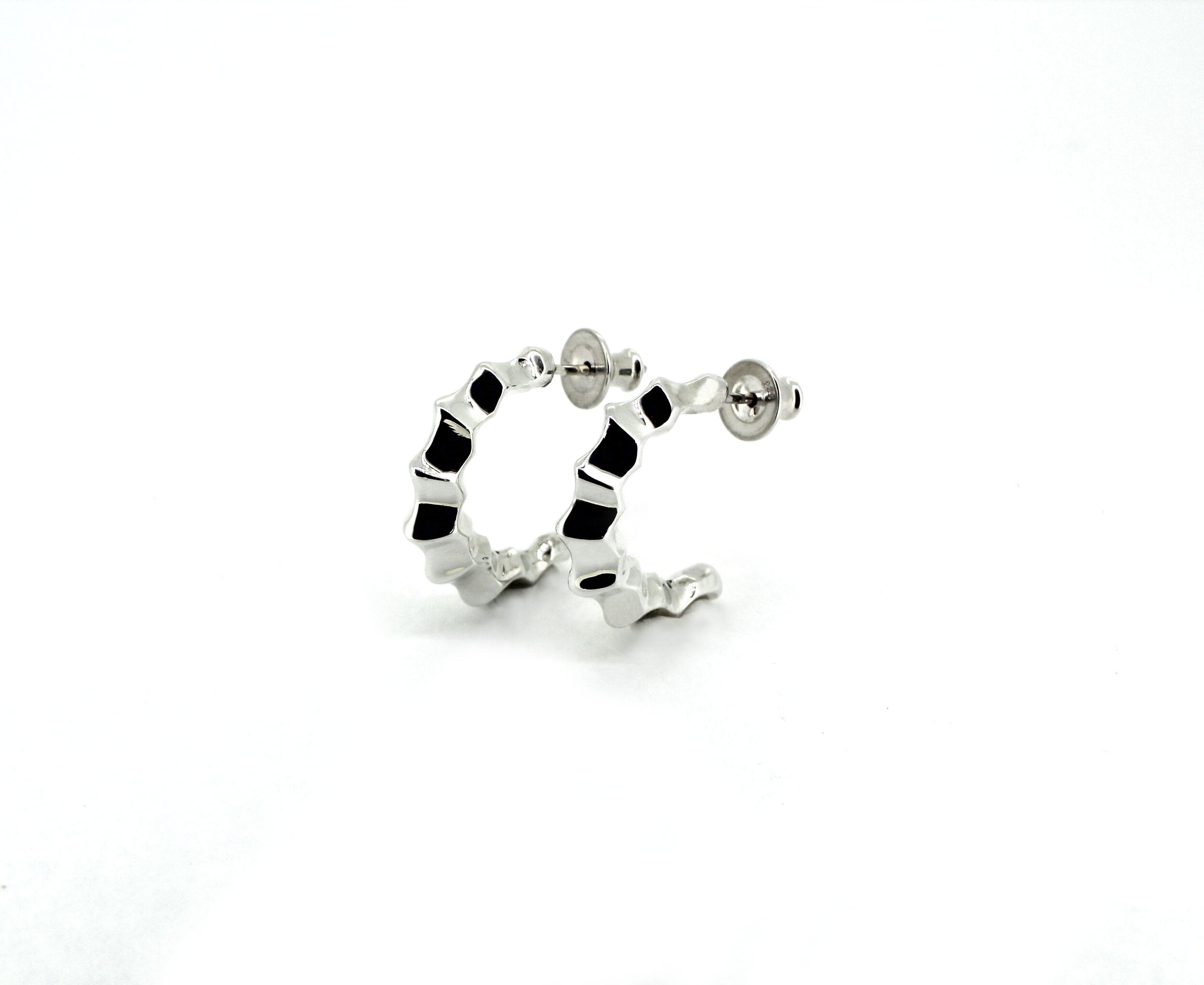 Tilly-Sudsbury-Ripple-Hoops-Hoop-Earrings-sterling-silver-ribbed-textured