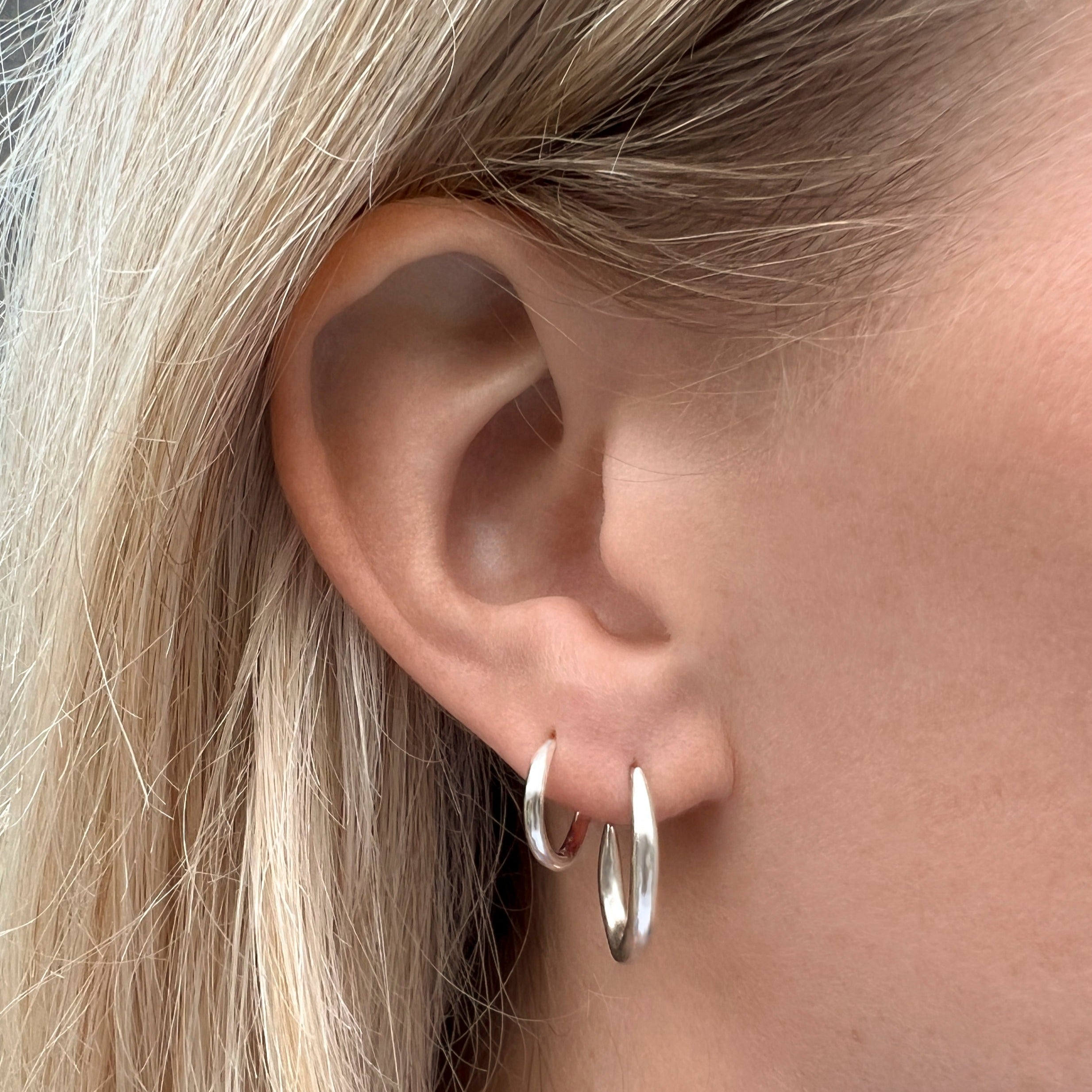 Tory-Long-Sterling-Silver-Curve-Spike-Oval-Hoop-Earrings-Hoops-Sleek-Minimal-Stacking