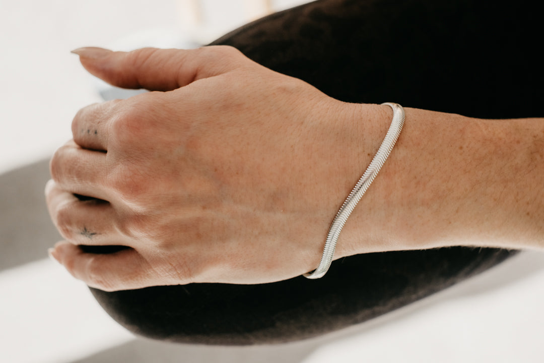 Uniform-Jewellery-Crux-Sterling-Silver-Chunky-Sleek-Minimal-Snake-Chain-Bracelet