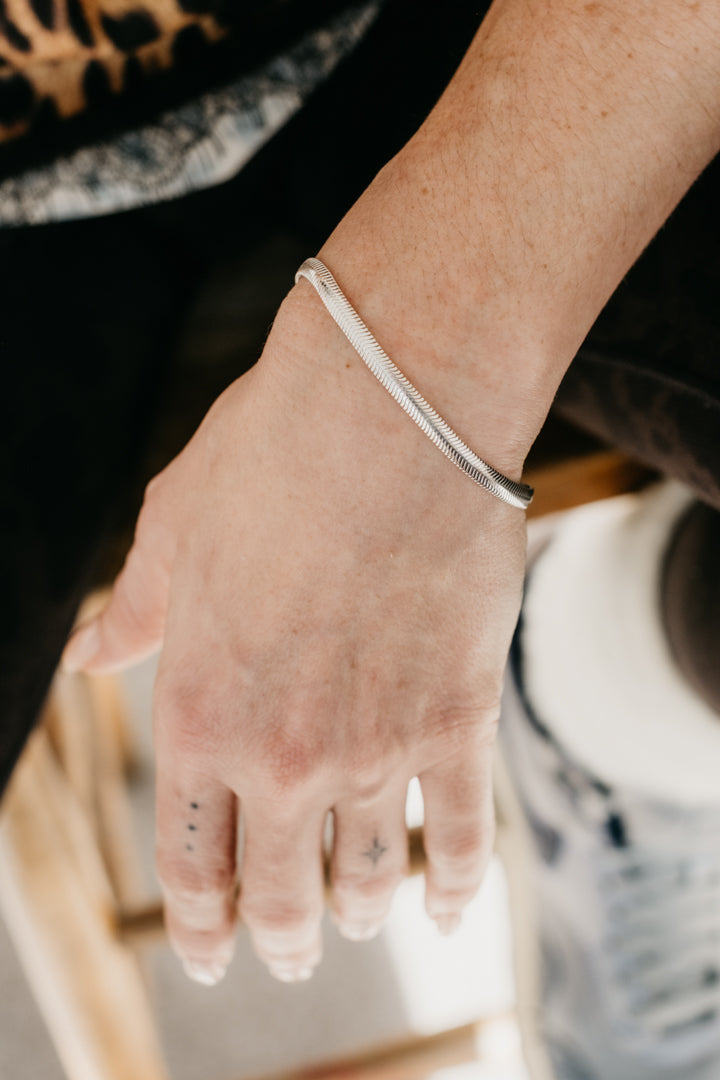 Uniform-Jewellery-Crux-Sterling-Silver-Chunky-Sleek-Minimal-Snake-Chain-Bracelet