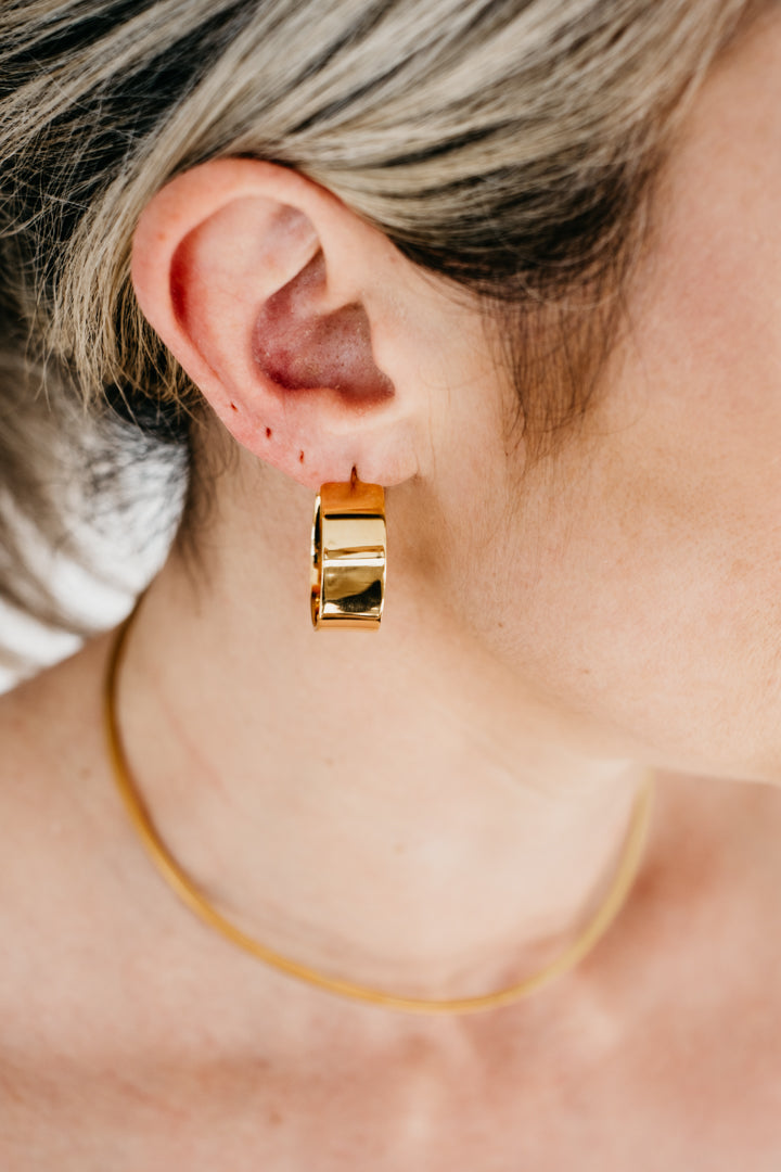 Uniform-Jewellery-Dee-Oversized-Statement-Gold Hoops-Chunky-Sleek-Hoop-Earrings-Vermeil