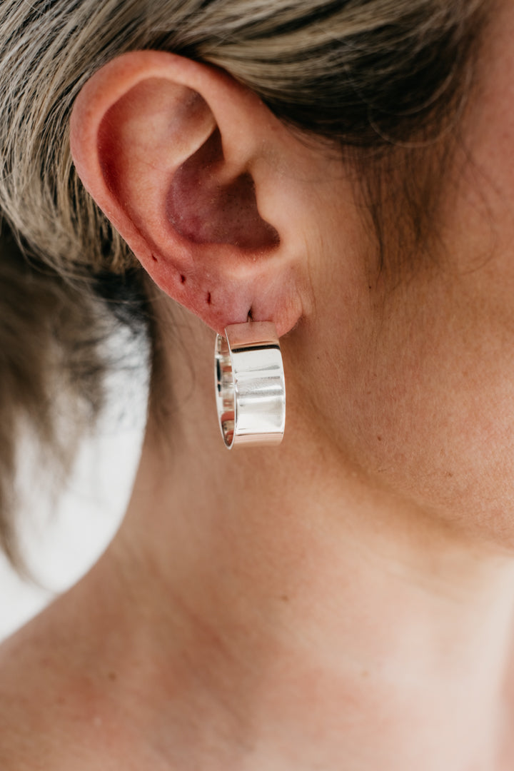 Uniform-Jewellery-Dee-Sterling-Silver-Sleek-Oversized-Chunky-Minimal-Hoops-Hoop-Earrings