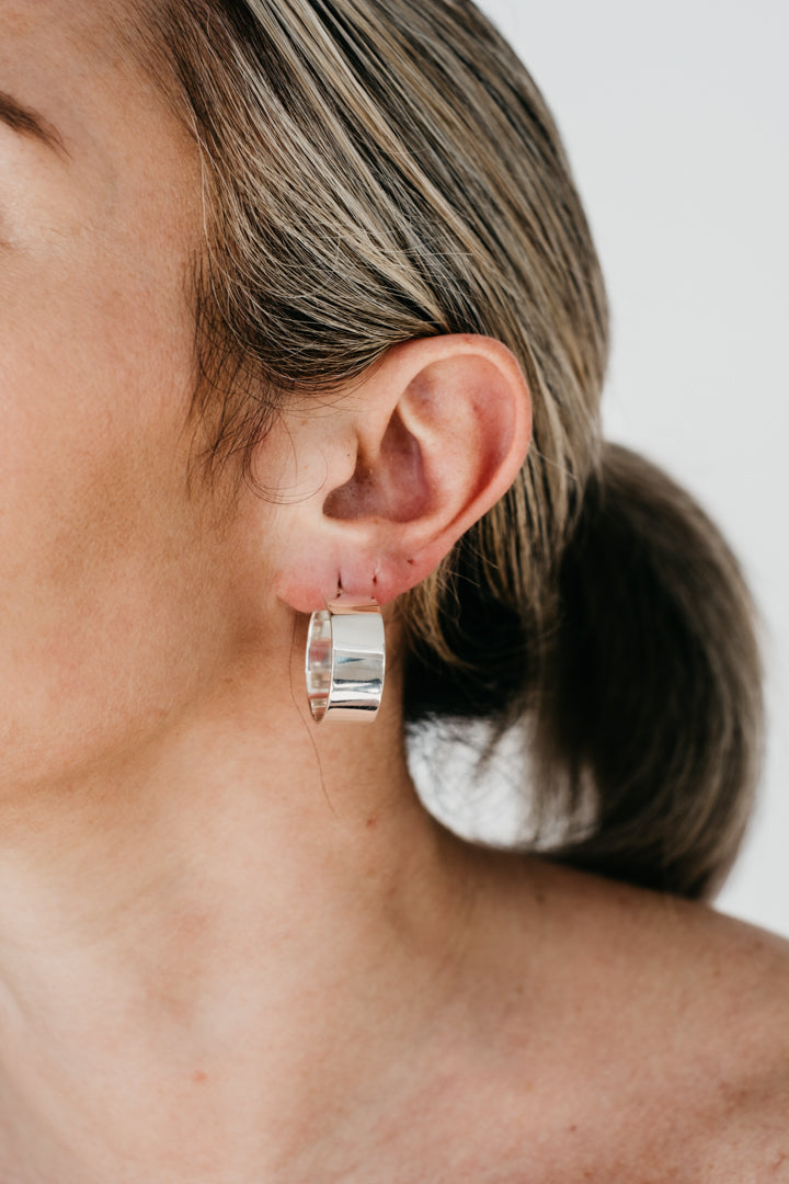 Uniform-Jewellery-Dee-Sterling-Silver-Sleek-Oversized-Chunky-Minimal-Hoops-Hoop-Earrings