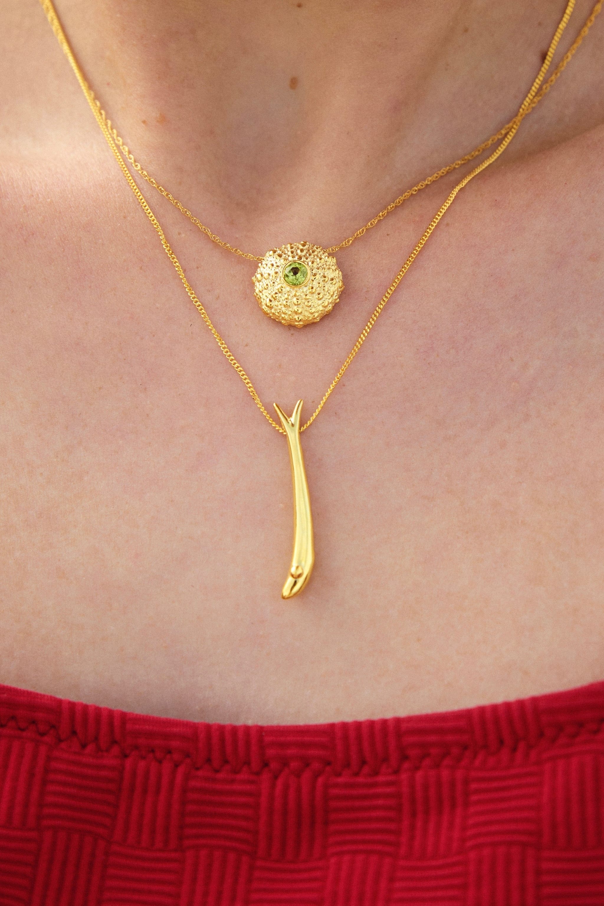 Feggeri-Ahinos-Peridot-Green-Gemstone-Chunky-Textured-Gold-Vermeil-Encased-Pendant-Necklace-Layering