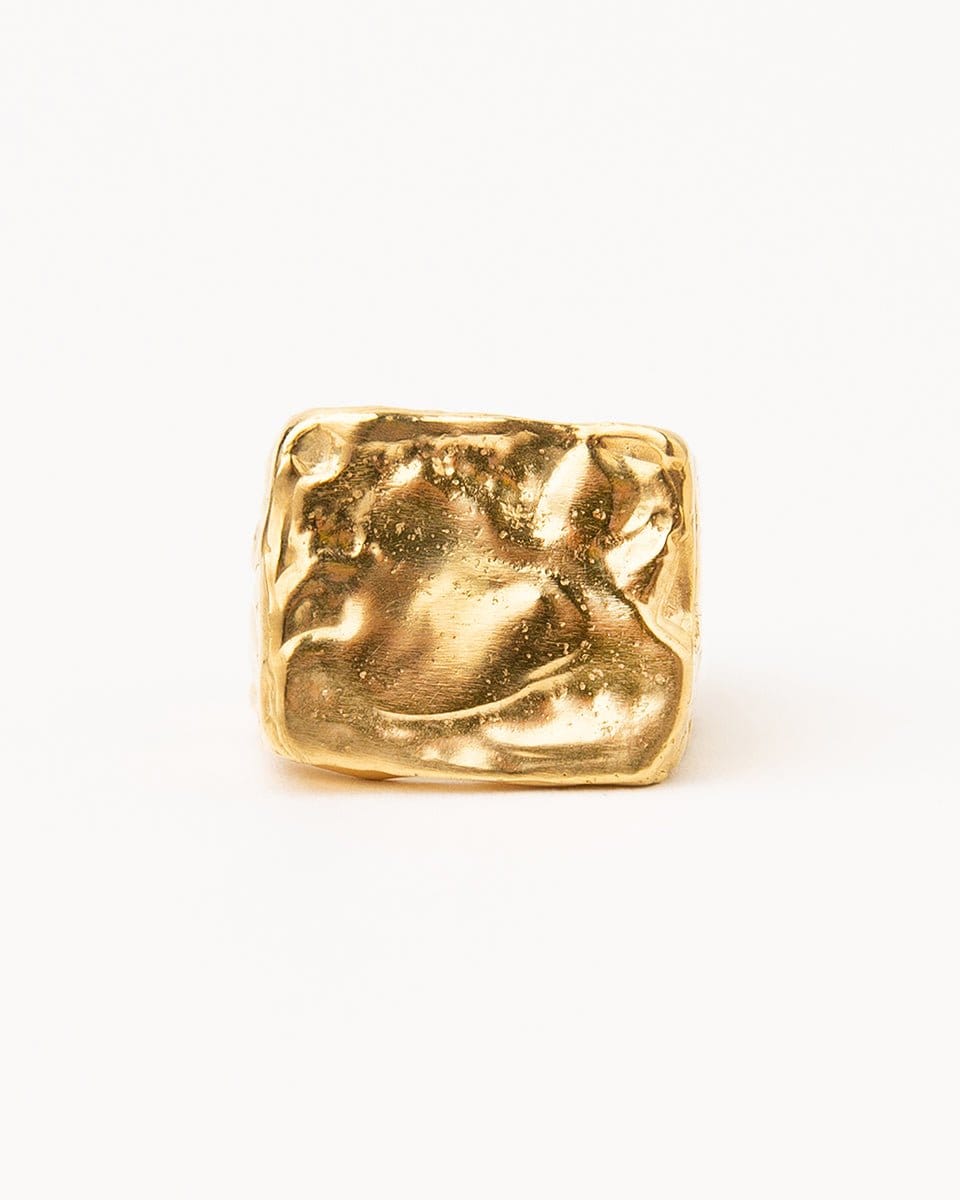 Carolina-De-Barros-Gold-Plated-Sterling-Silver-AREIA-RECTANGULAR-SIGNET-RING