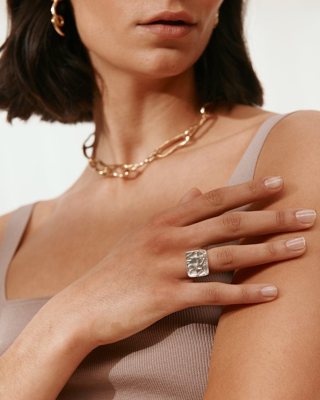 Carolina-De-Barros-Gold-Plated-Sterling-Silver-AREIA-RECTANGULAR-SIGNET-RING