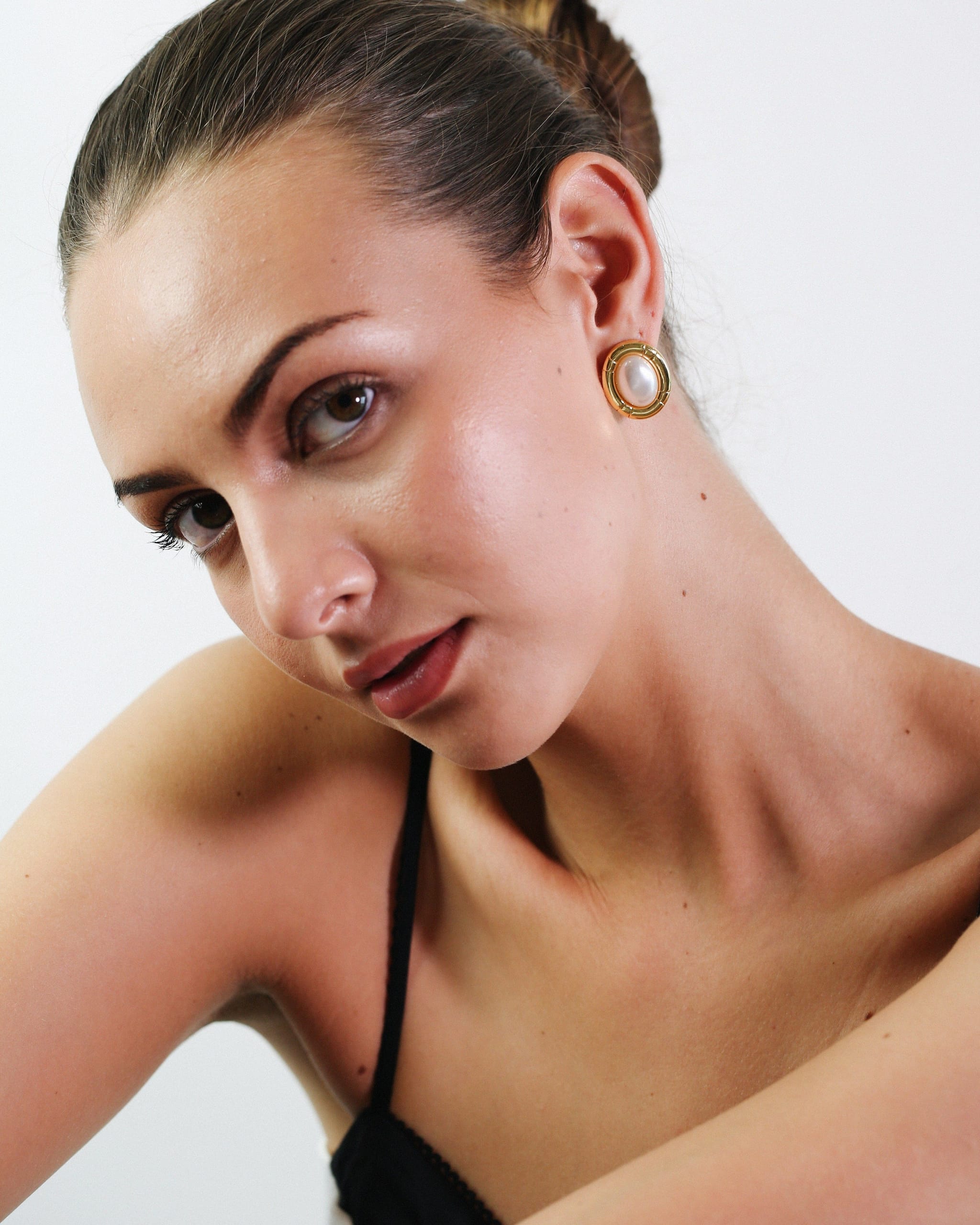 Camille Studs - Golden