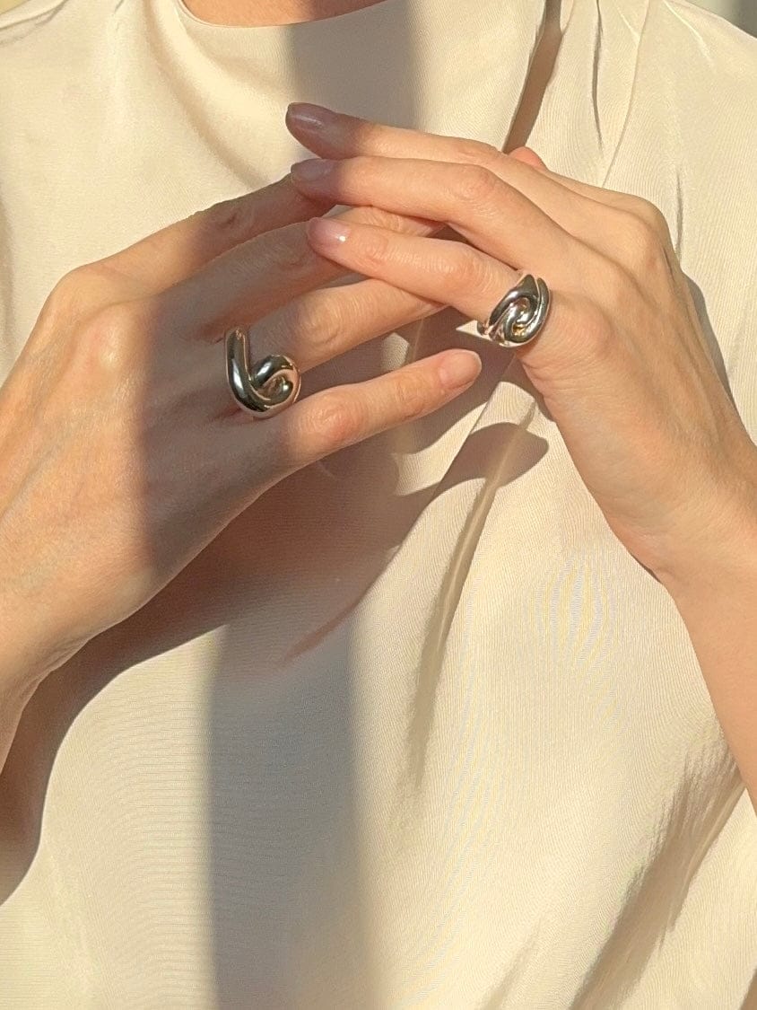 Ruddock-Celia-Swirl-Ring-Bold-Statement-Oversized-Chunky-Statement-Swirl-Spiral-Ring-Gold-Plated-18ct-Silver-Boho-Fluid-Ring-Stack-Cool-Curated-Jewellery-Contemporary-DemiFine-Golden