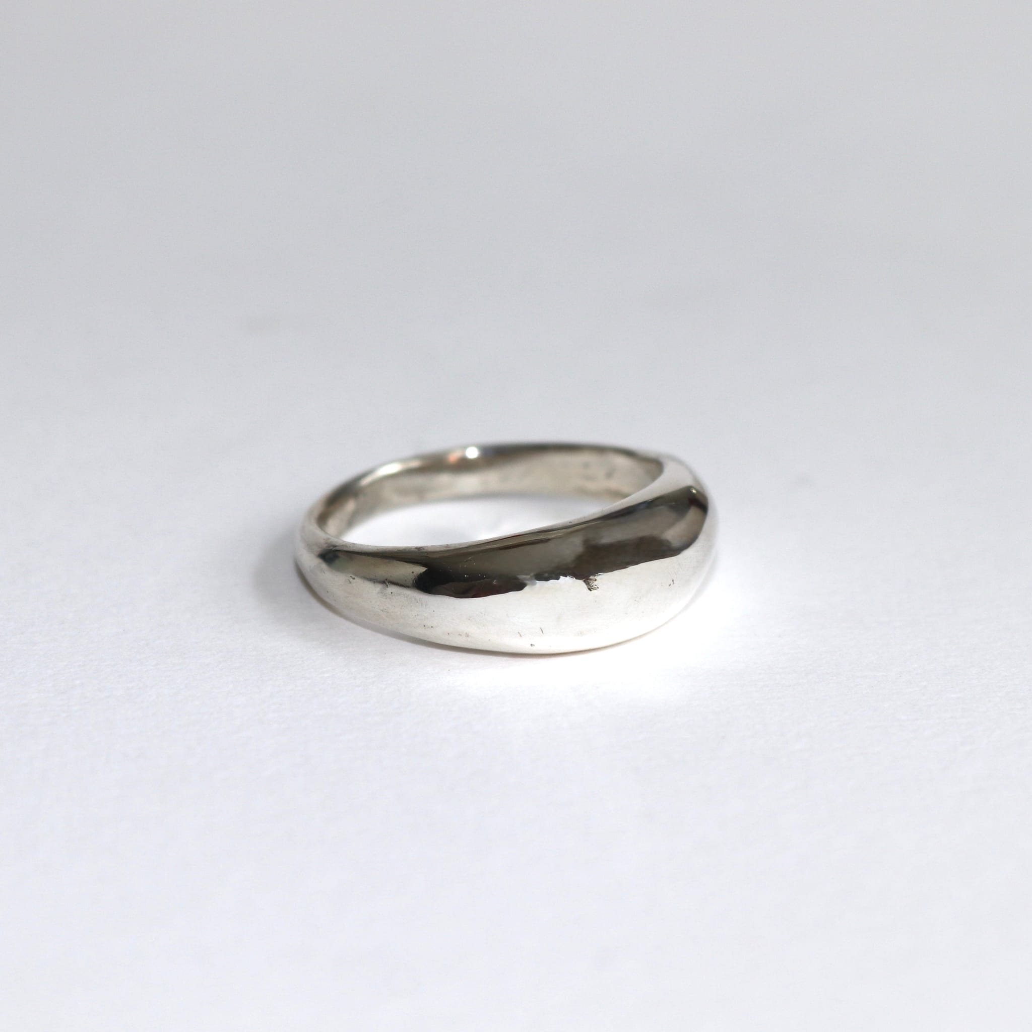 Blume-Jewellery-Classic-Bombe-Chunky-bold-Shine-Sterling-Silver-Bubble-Band-Ring-Timeless-Everyday-Stacking-Jewellery-Cool-Contemporary