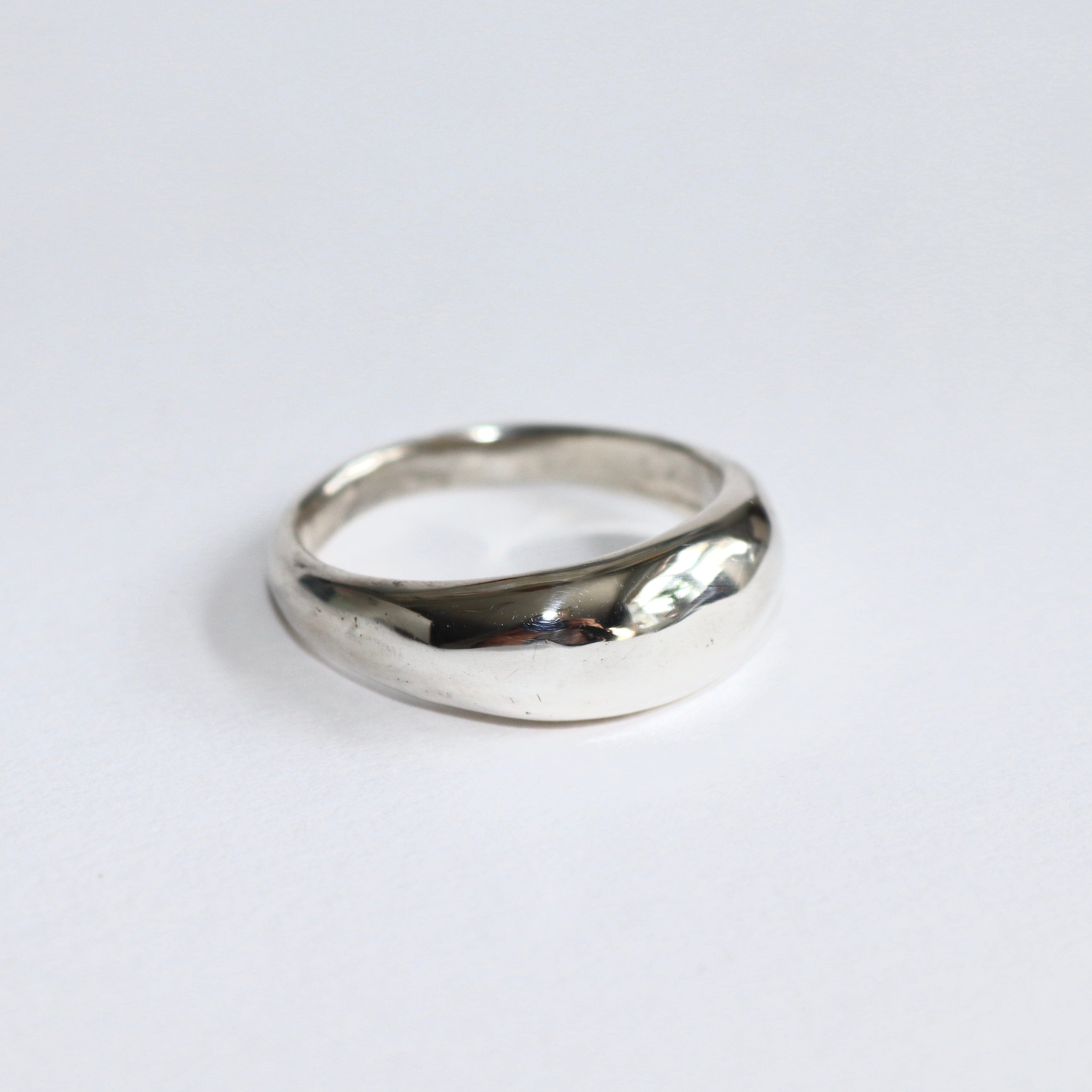 Blume-Jewellery-Classic-Bombe-Chunky-bold-Shine-Sterling-Silver-Bubble-Band-Ring-Timeless-Everyday-Stacking-Jewellery-Cool-Contemporary