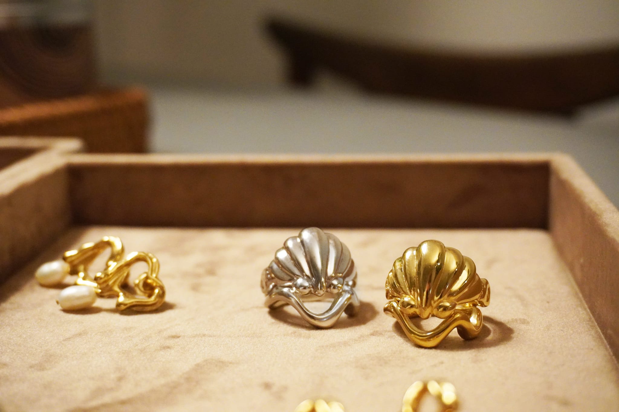 Tilly-Sudsbury-Clam-Shell-Ring-Chunky-Jewellery-Statement-Rings-Unique-Sterling-Silver-Gold-Vermeil-Coastal-Mediterrean-Cocktail-Holiday-Jewellery