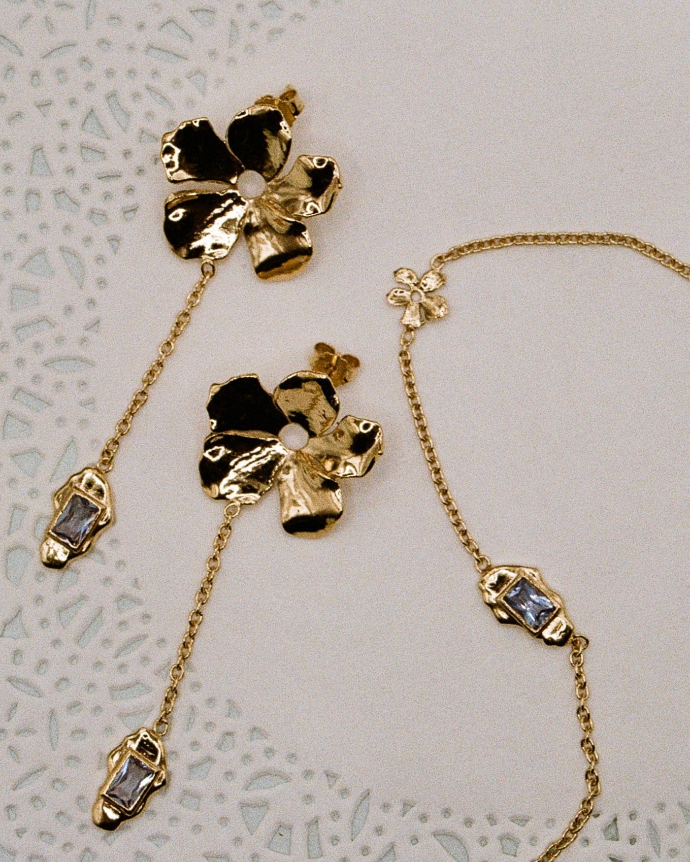 Squeeze-Jewellery-Forget-Me-Not Earrings-Statement-Oversized-Flower-Drop-Blue-Gemstone-chain-earrings-aquamarine-topaz-Gold-Silver