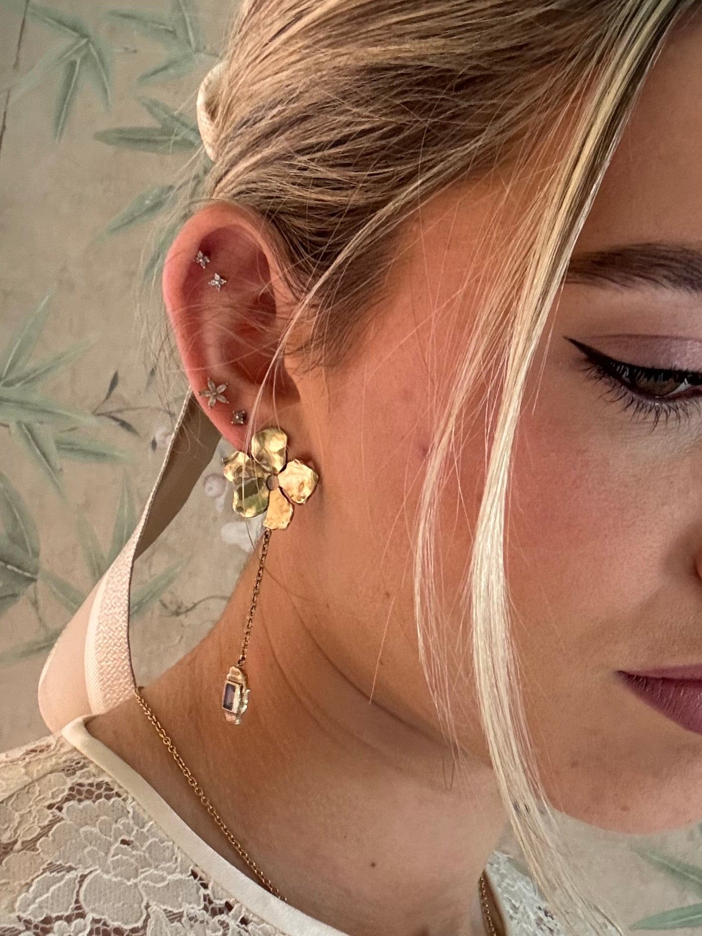 Squeeze-Jewellery-Forget-Me-Not Earrings-Statement-Oversized-Flower-Drop-Blue-Gemstone-chain-earrings-aquamarine-topaz-Gold-Silver