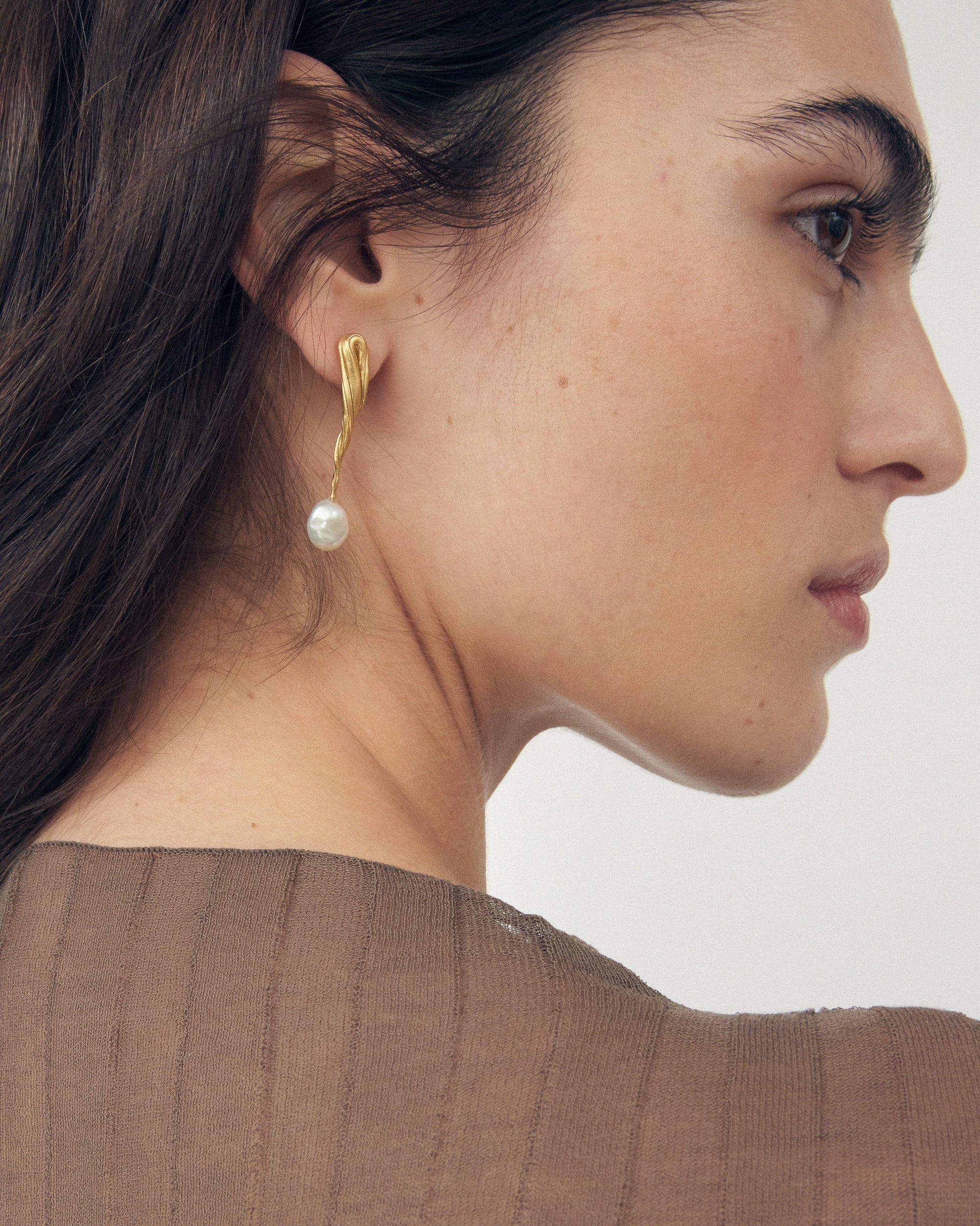 Carolina-De-Barros-Gold-Plated-Sterling-Silver-Pearl-Drop-Statement-IPE-EARRINGS