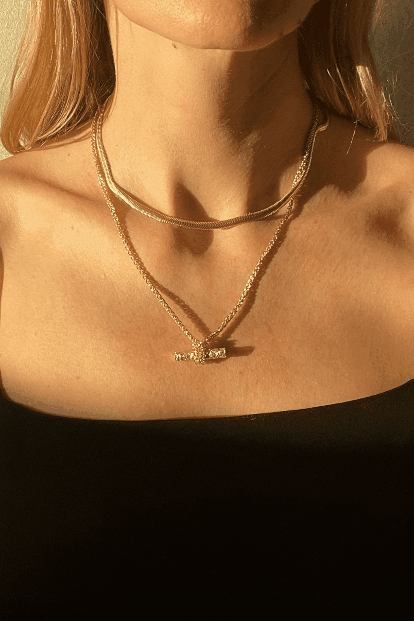 Ruddock-Chunky-T-Bar-Knotted-Textured-Pendant-Chain-Necklace-18ct-Gold-Plated