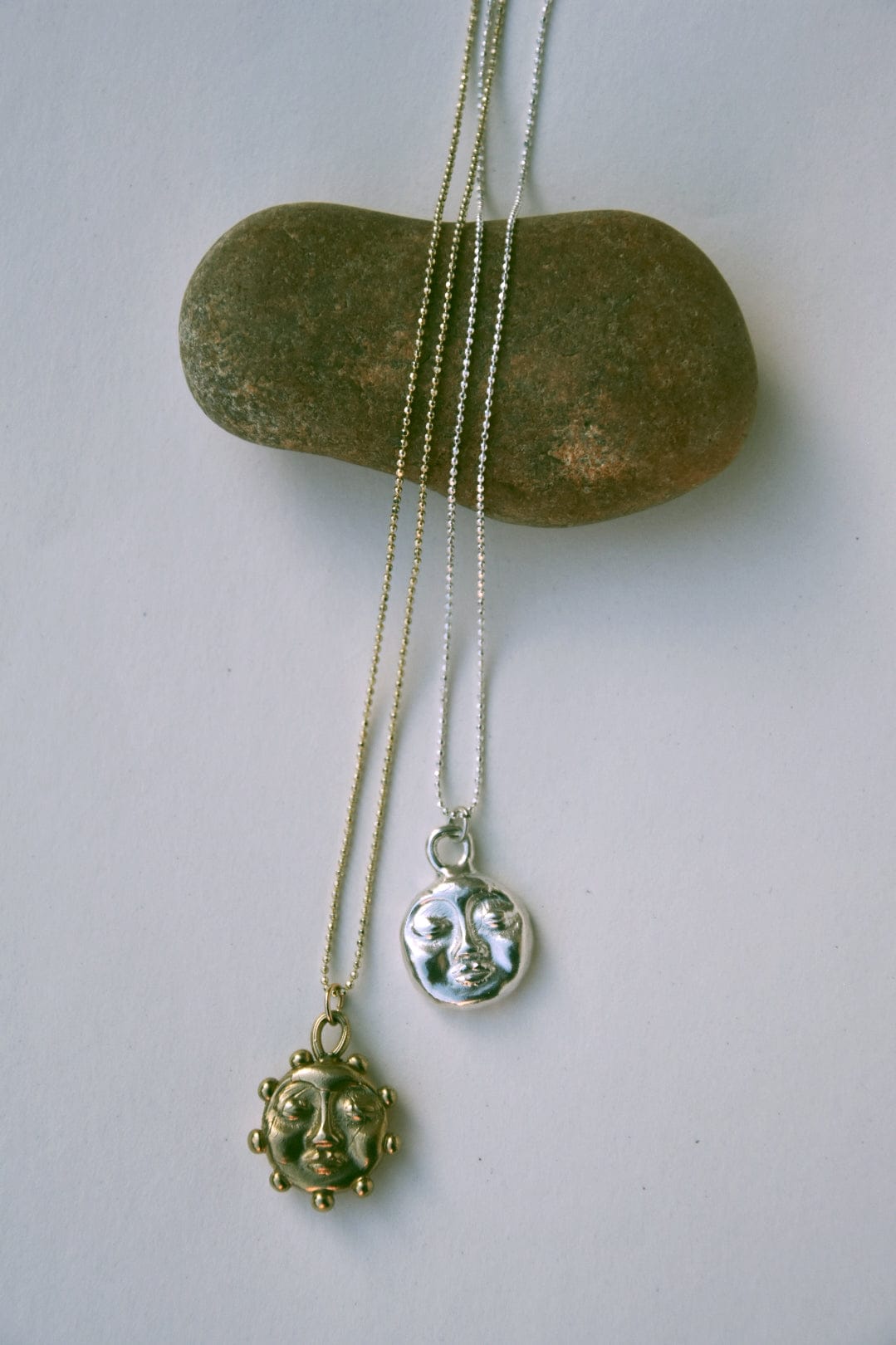 Kan-Studio-Lah-necklace-La-Luna-Moon-Face-Circle-Disc-Pendant-Chain-Necklace-Feminine-symbol-Boho-Handmade-DemiFine-Gold-Plated-Sterling-Silver-Brass-Cool-London-Jewellery