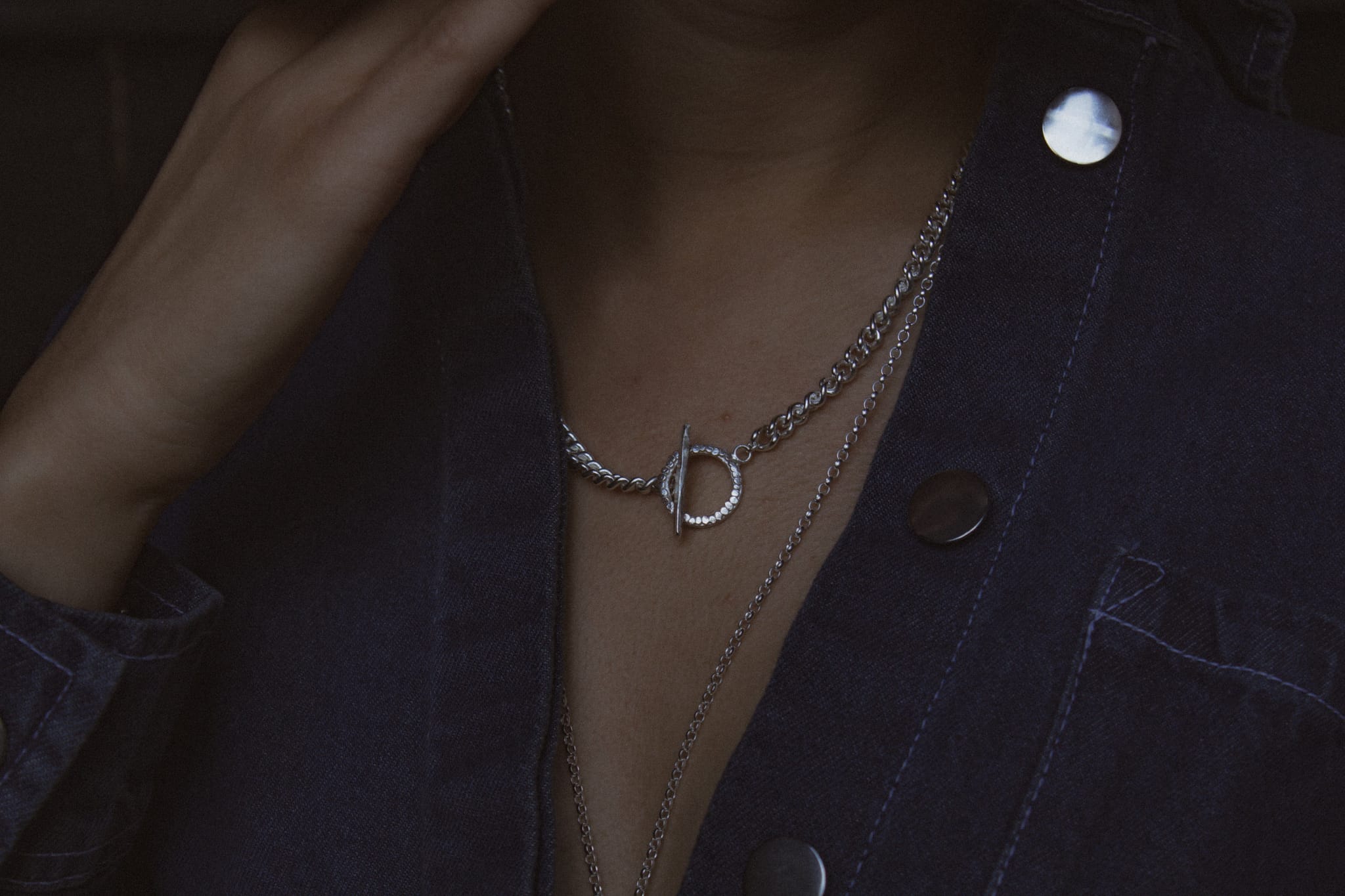 Milly-Maunder-Loop-and-Bar-T-Bar-Curb-Chunky-Chain-Sterling-Silver-Statement-Necklace-Textured-Organic