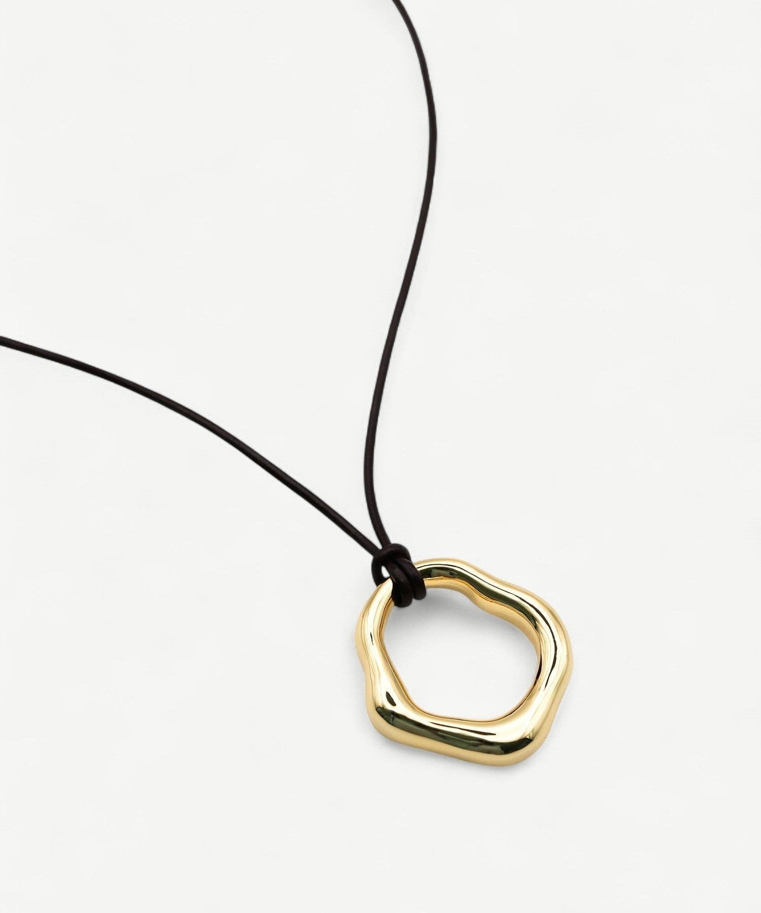Loop Necklace - Golden