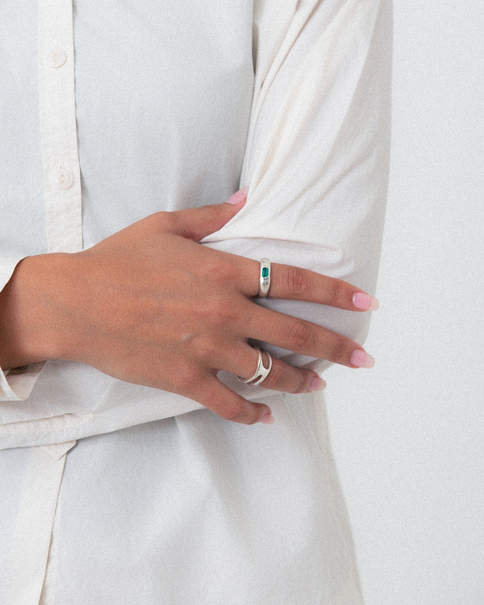 lumen-ring-keyes-sterling-silver-stacking-ring-band-blue-topaz-emerald-peridot-green-gemstone-stone-cool-handmade-london-bold-statement--GOLDEN-ShopGolden.co-Demifine-Jewellery-Destination-Contemporary-Curated-UK-Brands