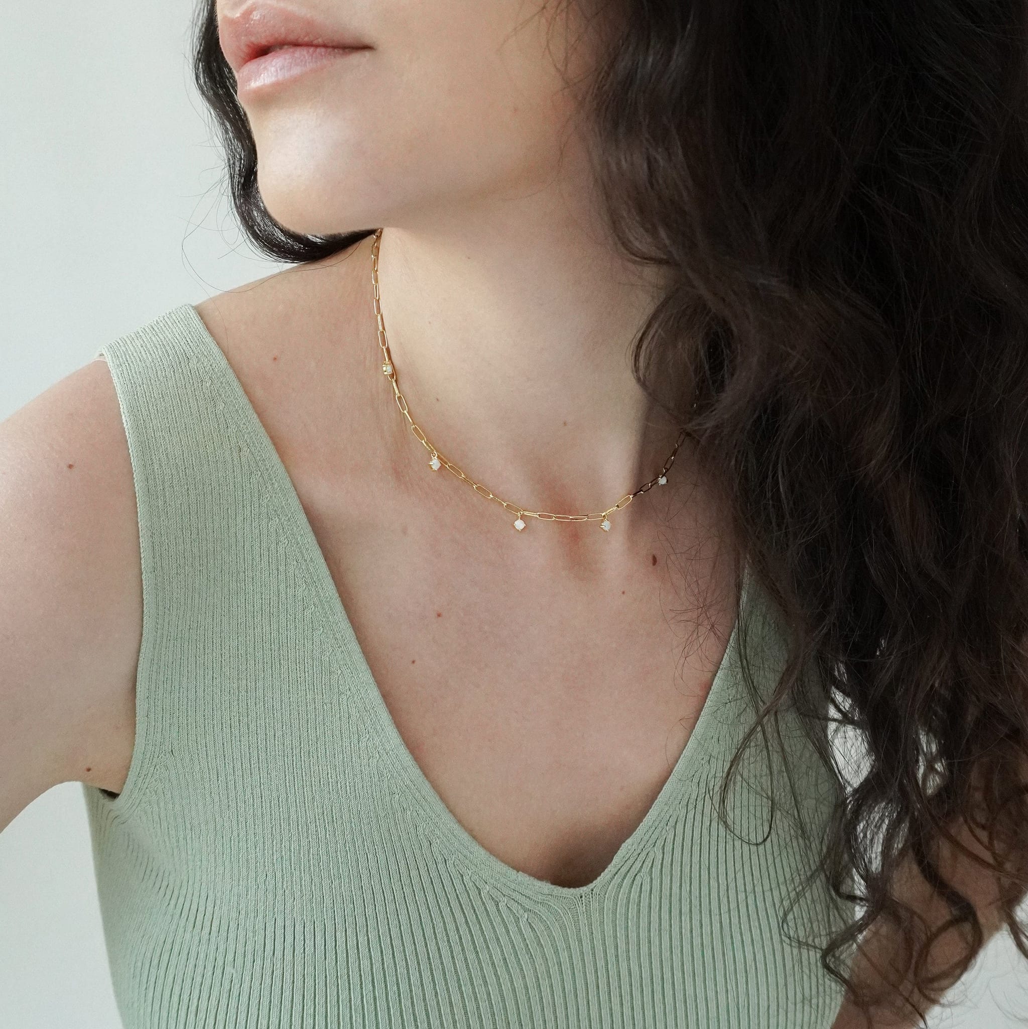 Junk Jewels-Opal-White-Stone-Pendant-Charm-Drop-Collar-Chain-Necklace-Gold-Silver