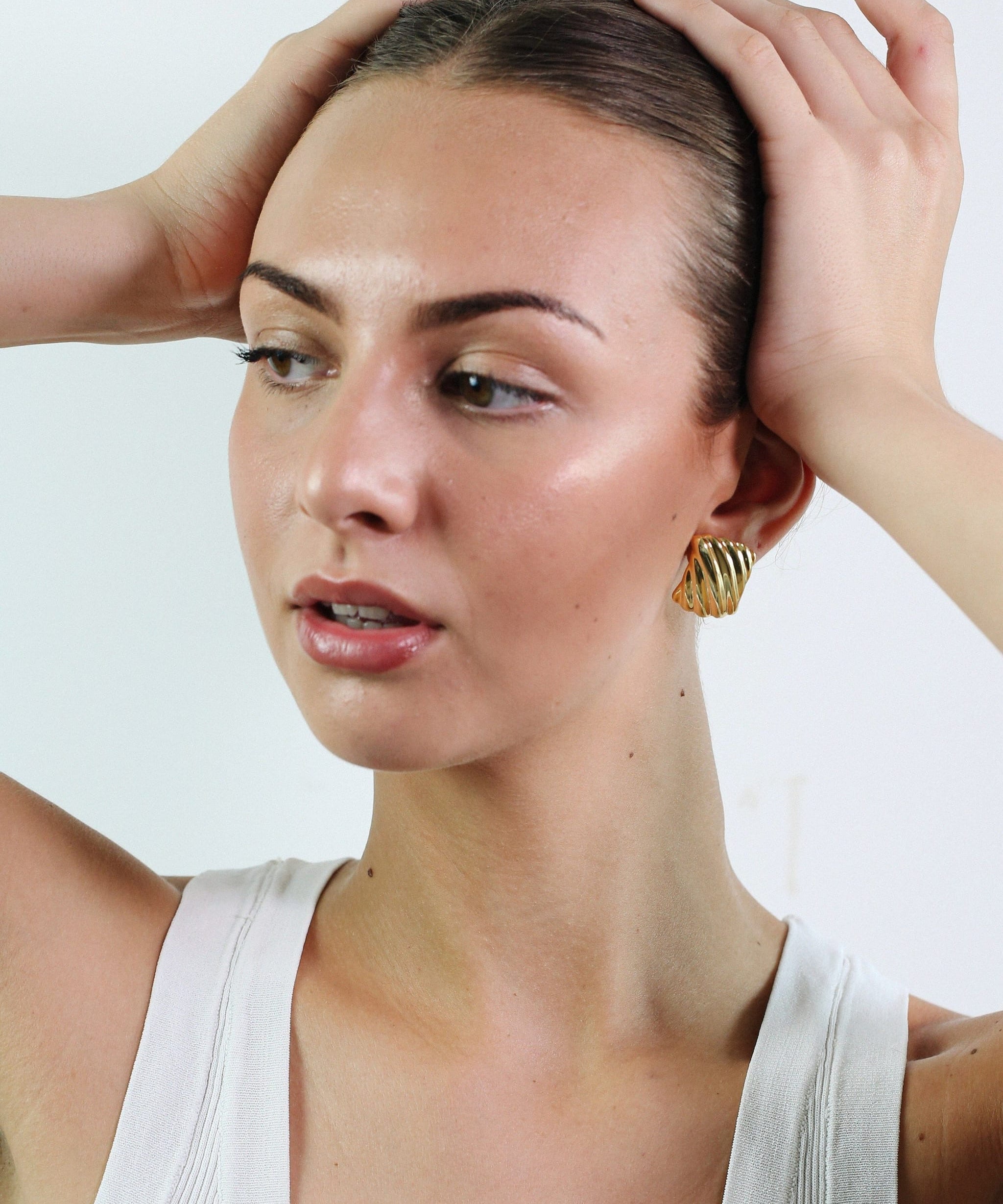 Oversized Wave Stud Earrings - Golden
