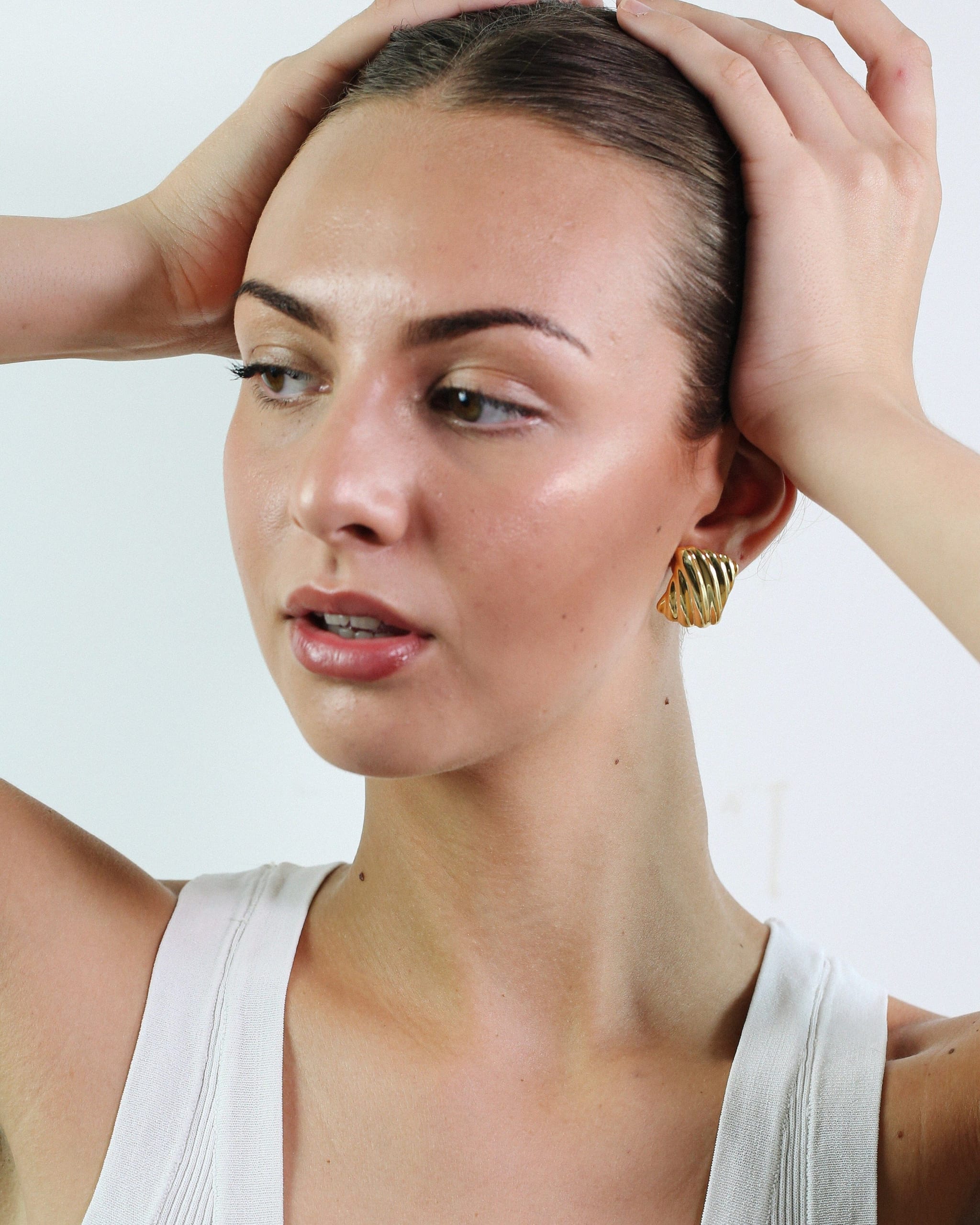 Oversized Wave Stud Earrings - Golden