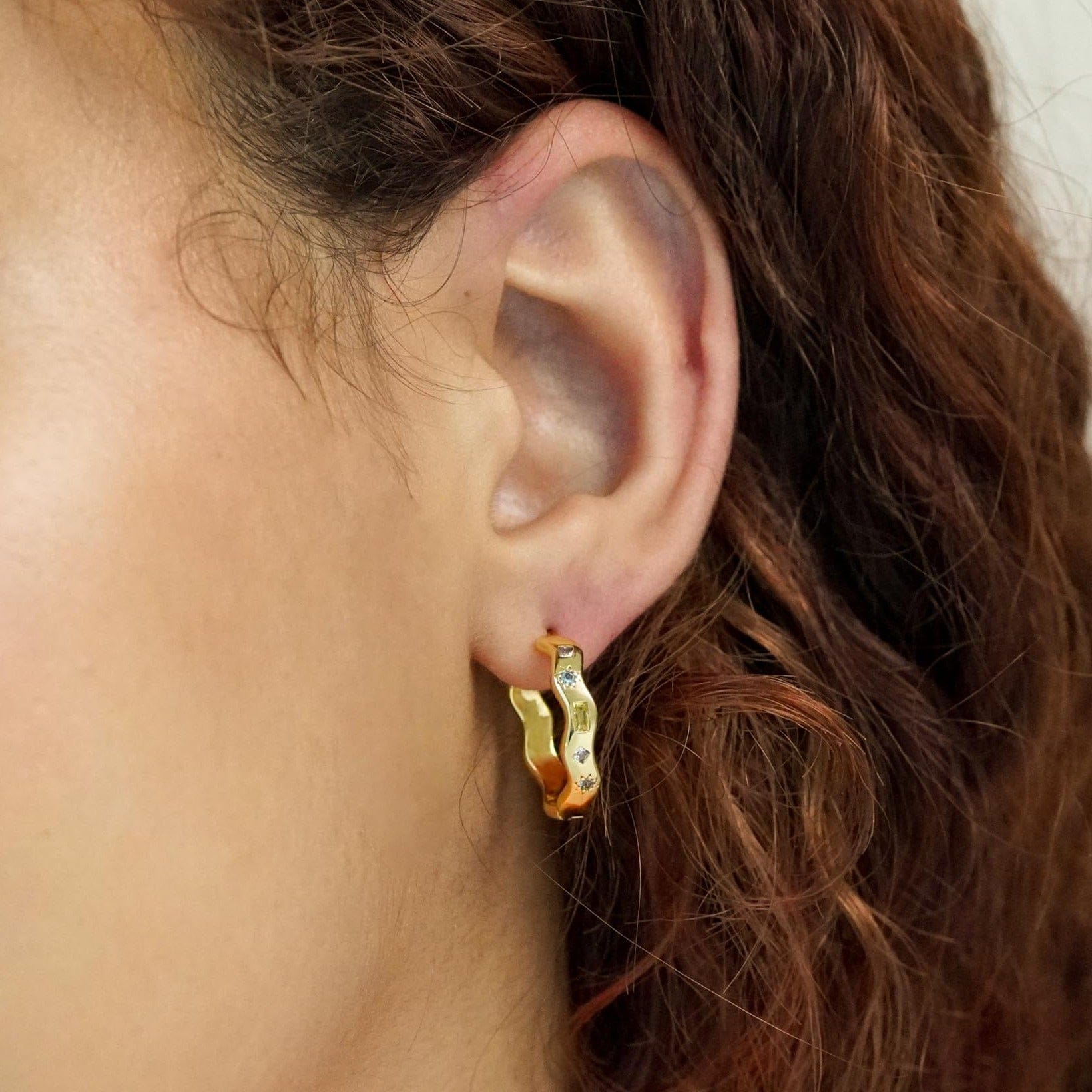 Junk-Jewels-Pastel-Stone-Multi-Coloured-Gemstone-Jewelled-Wavey-Wiggle-Star-Large-Oversized-Hoop-Earrings-Gold-Silver