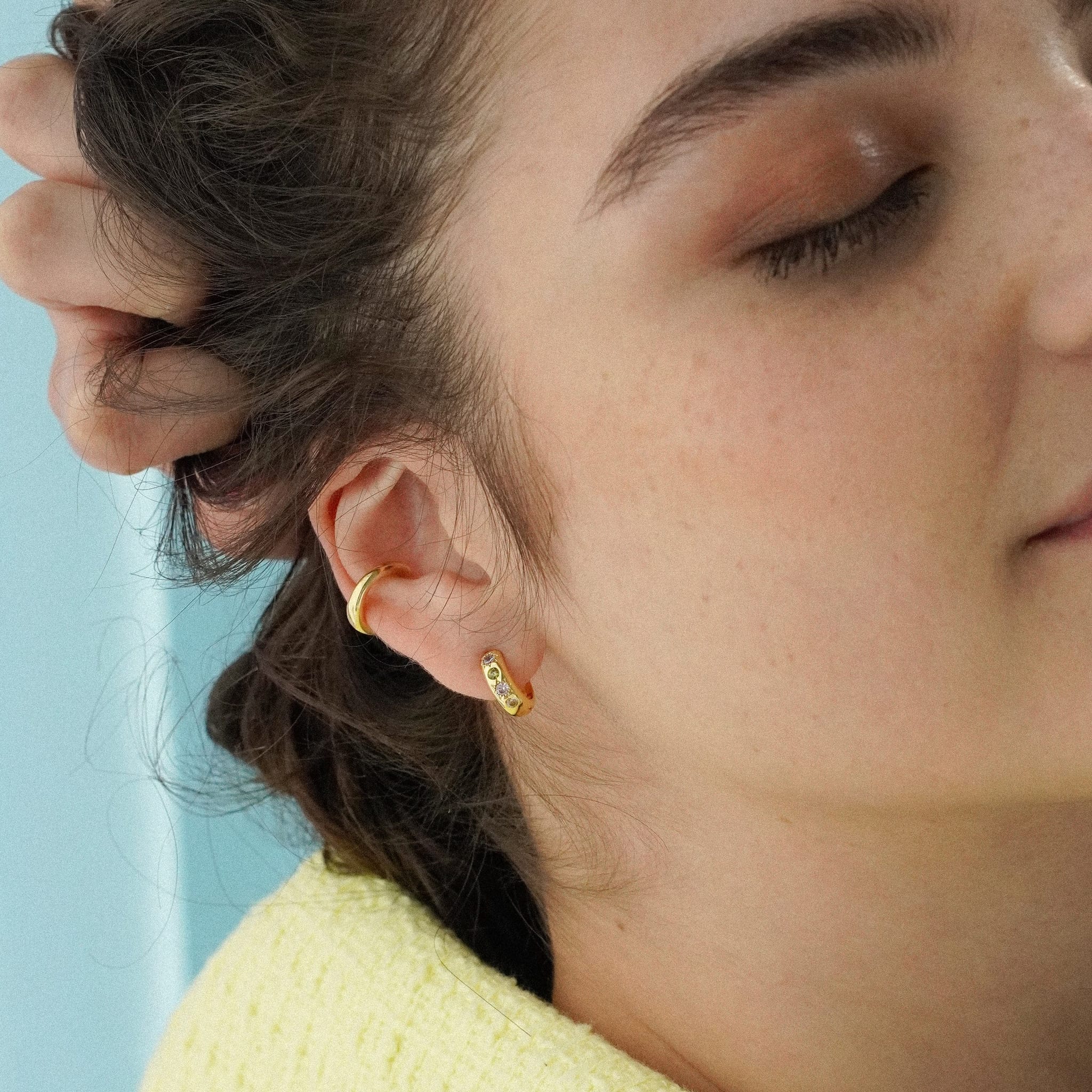 Junk-Jewels-Pastel-Stone-multicoloured-Star-Gemstone-Petite-Hoop-Huggie-Earrings-Gold