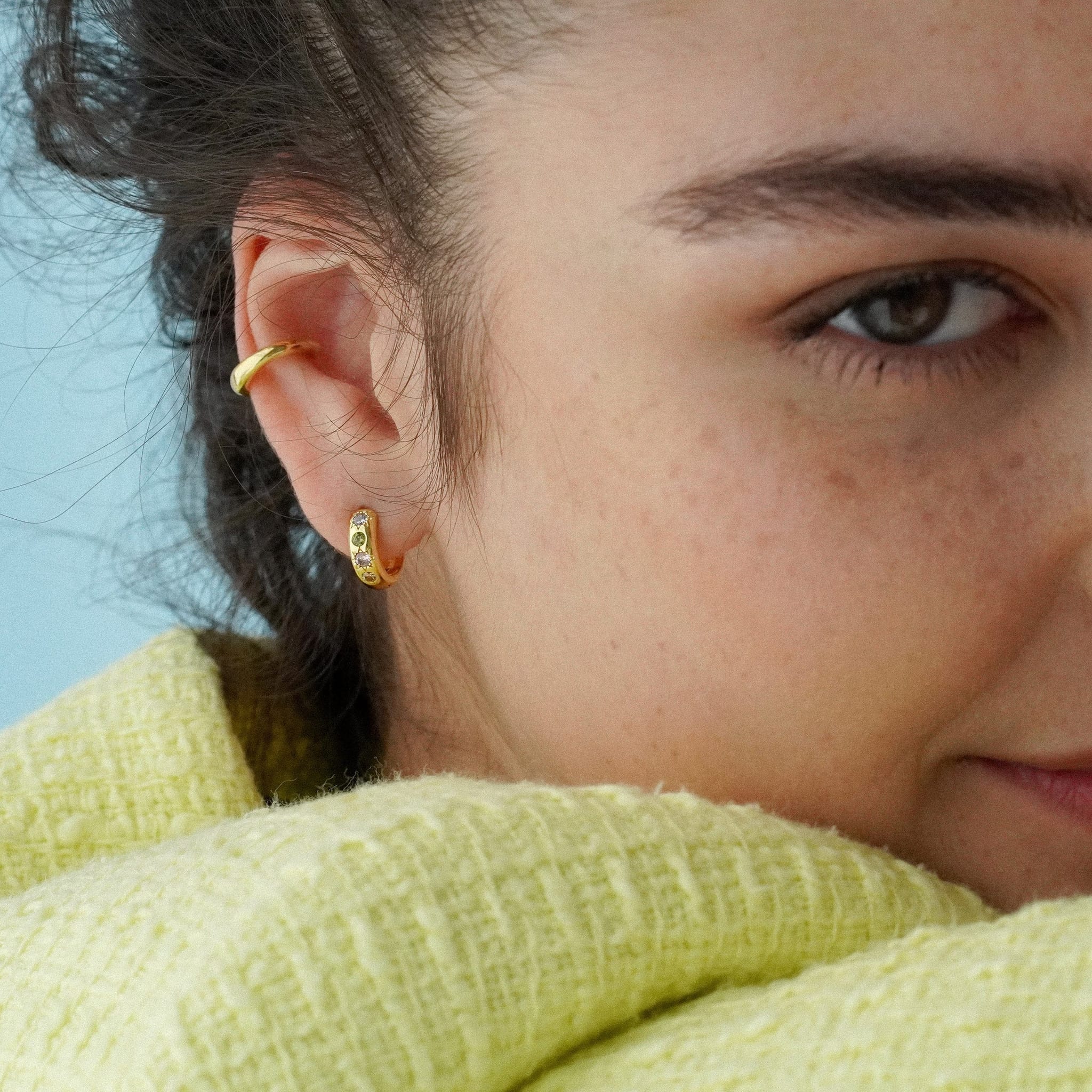 Junk-Jewels-Pastel-Stone-multicoloured-Star-Gemstone-Petite-Hoop-Huggie-Earrings-Gold