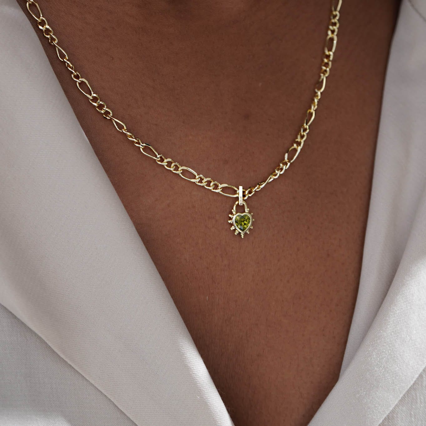 Junk-Jewels-Peridot-Green-Stone-Gemstone-Heart-Pendant-Chunky-Figaro-Chain-Necklace-Gold-Plated-Stone
