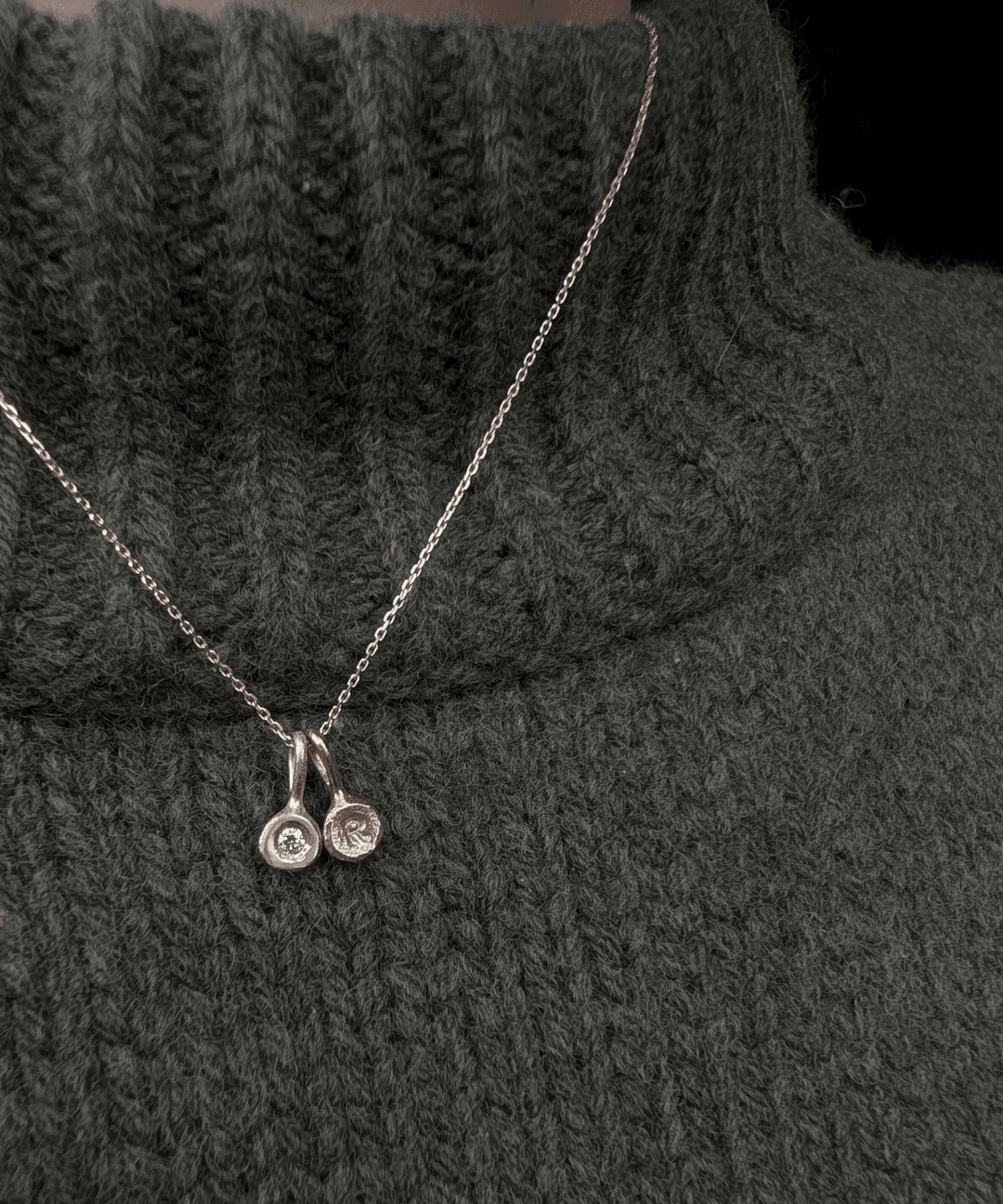 Milly-Maunder-Personalised-Alphabet-Letter-Initial-Single-Pebble-Nugget-Pendant-Chain-Necklace-Gold-Plated-18ct