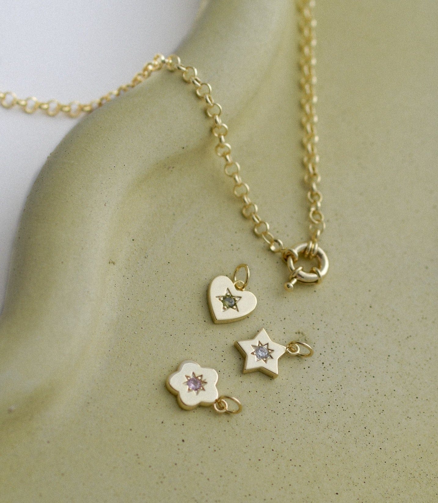Junk-Jewels-Retro-Multi-Charm-Flower-Start-Heart-Purple-Green-Blue-Gemstone-Stone-Pendant-Chunky-Chain-Necklace-Gold-Silver