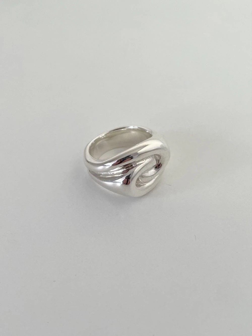 Ruddock-Ravel-riley-statement-cocktail-oversized-ring-fluid-interwoven-bold-chunky-pinky-signet-ring-sculptural-twist-sterling-Silver-demifine-contemporary-jewellery-golden