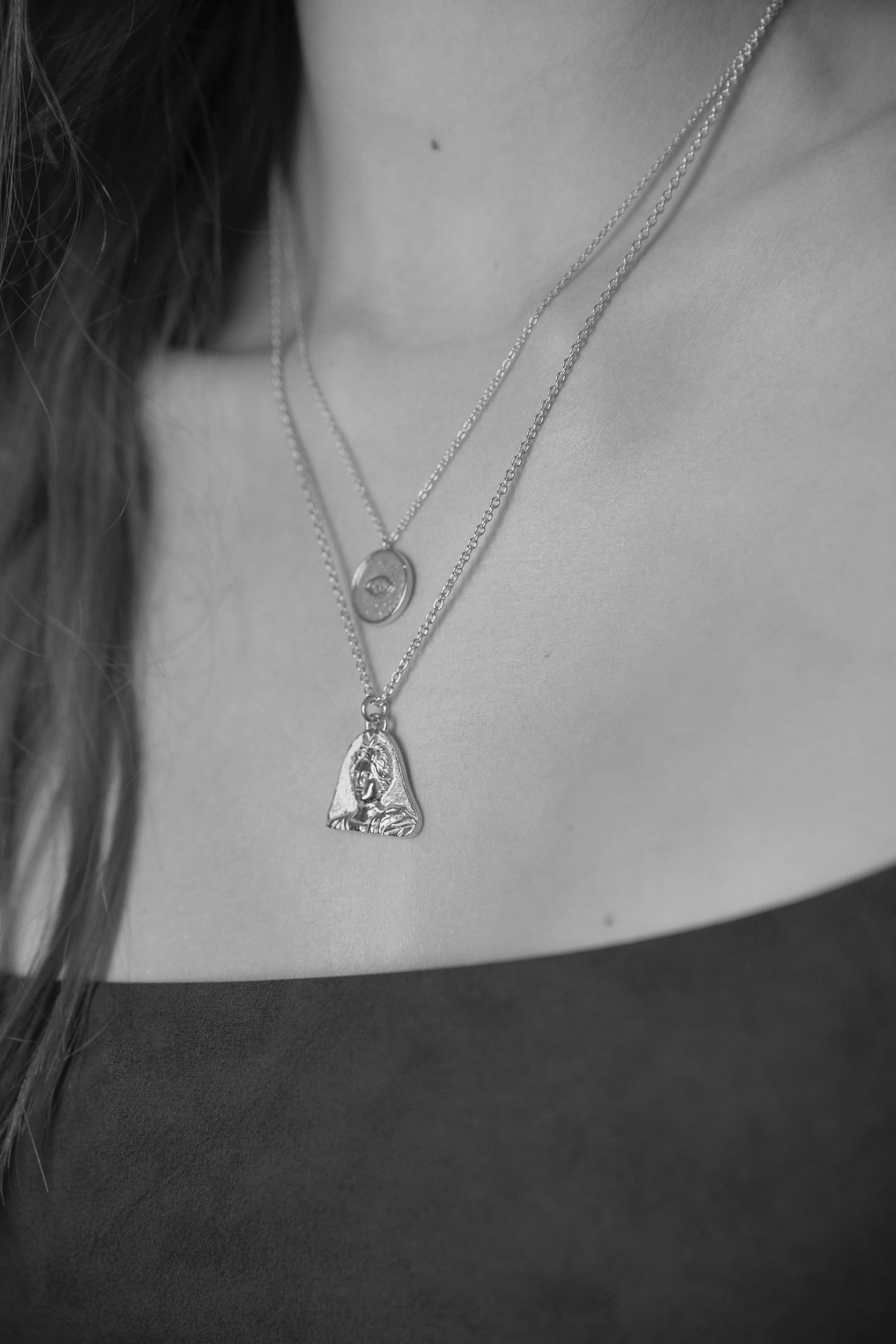 Feggeri-Selene-Antique-Vintage-Style-Ancient-Goddess-Emblem-Chunky-Layering-Pendant-Necklace-Sterling-Silver-Chain