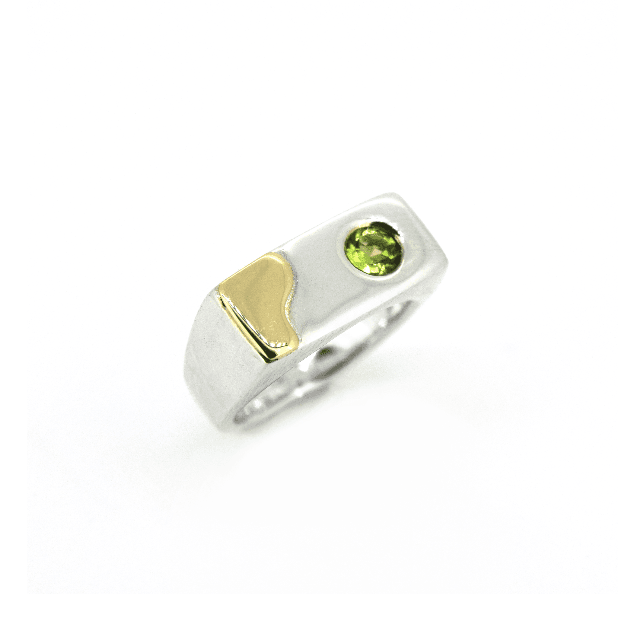 Signet Ring with a Twist, Peridot - Golden