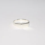 Blume-Jewellery-Sterling-Silver-Baguette-Signet-Ring-Chunky-Rectangle-Pinky-Ring-Cool-Effortless-Timeless-Classic-Everyday-Jewellery-UK-Handmade-Cool