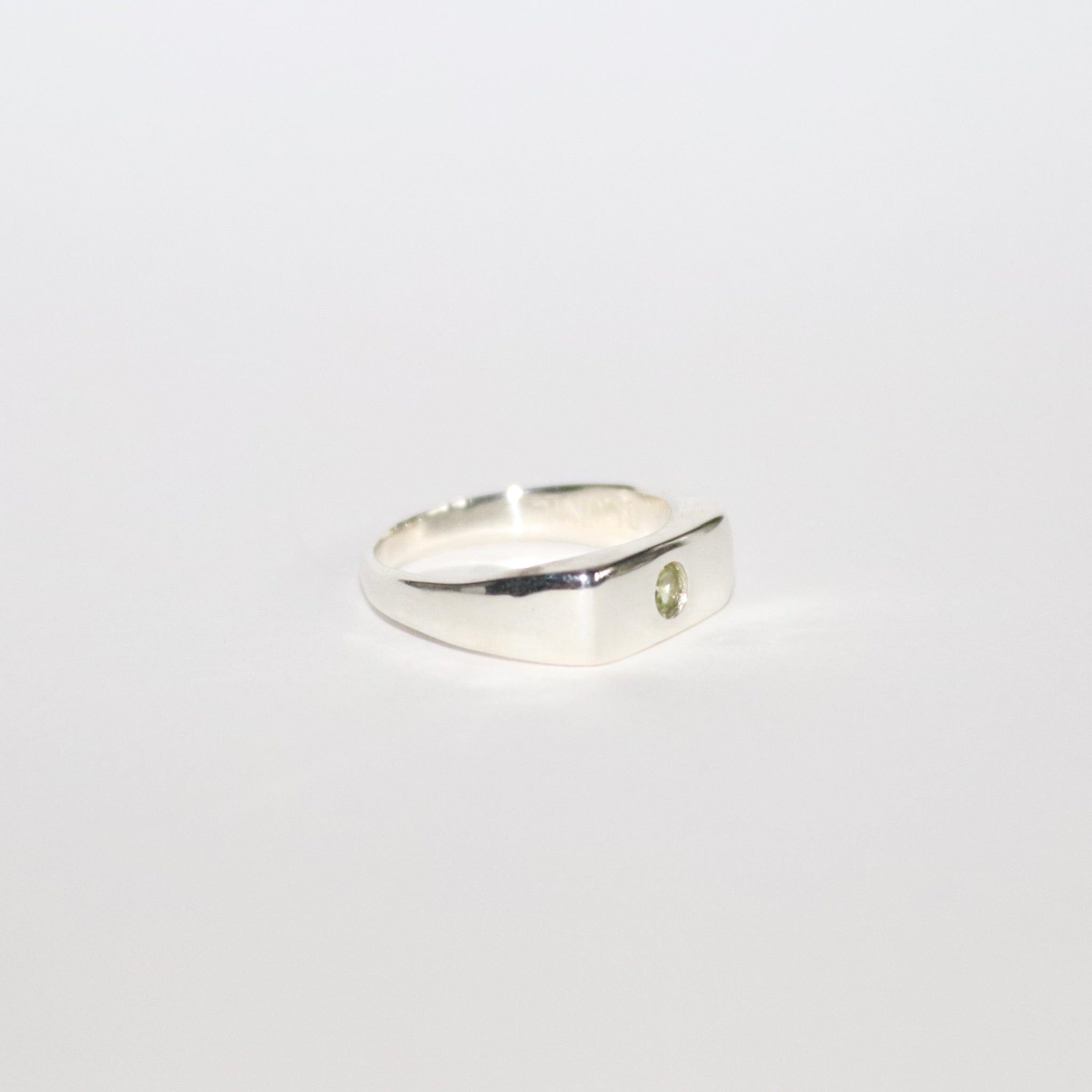 Blume-Jewelery-Single-Stone-Signet-Ring-Sterling-Silver-Rectangle-Pinky-Ring-Gemstone-Peridot-Garnet-Aquamarine-Citrine-Amethyst-UK-Handmade-Cool-Effortless-Heirloom-Everyday-Chunky-Staple-Ring-Stacking