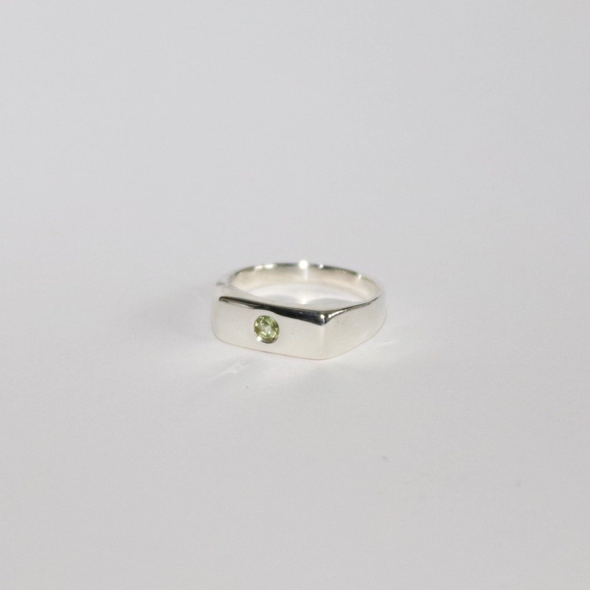 Blume-Jewelery-Single-Stone-Signet-Ring-Sterling-Silver-Rectangle-Pinky-Ring-Gemstone-Peridot-Garnet-Aquamarine-Citrine-Amethyst-UK-Handmade-Cool-Effortless-Heirloom-Everyday-Chunky-Staple-Ring-Stacking