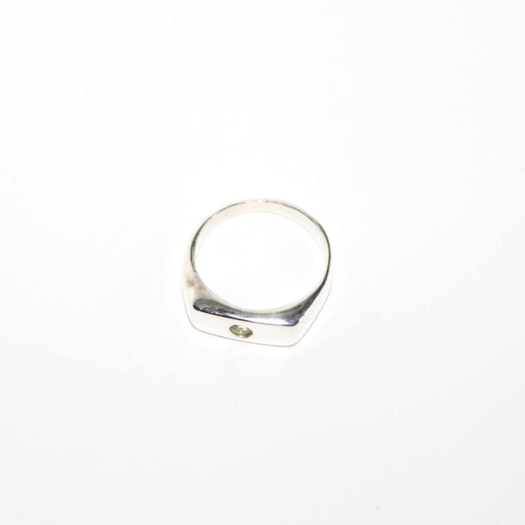 Blume-Jewelery-Single-Stone-Signet-Ring-Sterling-Silver-Rectangle-Pinky-Ring-Gemstone-Peridot-Garnet-Aquamarine-Citrine-Amethyst-UK-Handmade-Cool-Effortless-Heirloom-Everyday-Chunky-Staple-Ring-Stacking