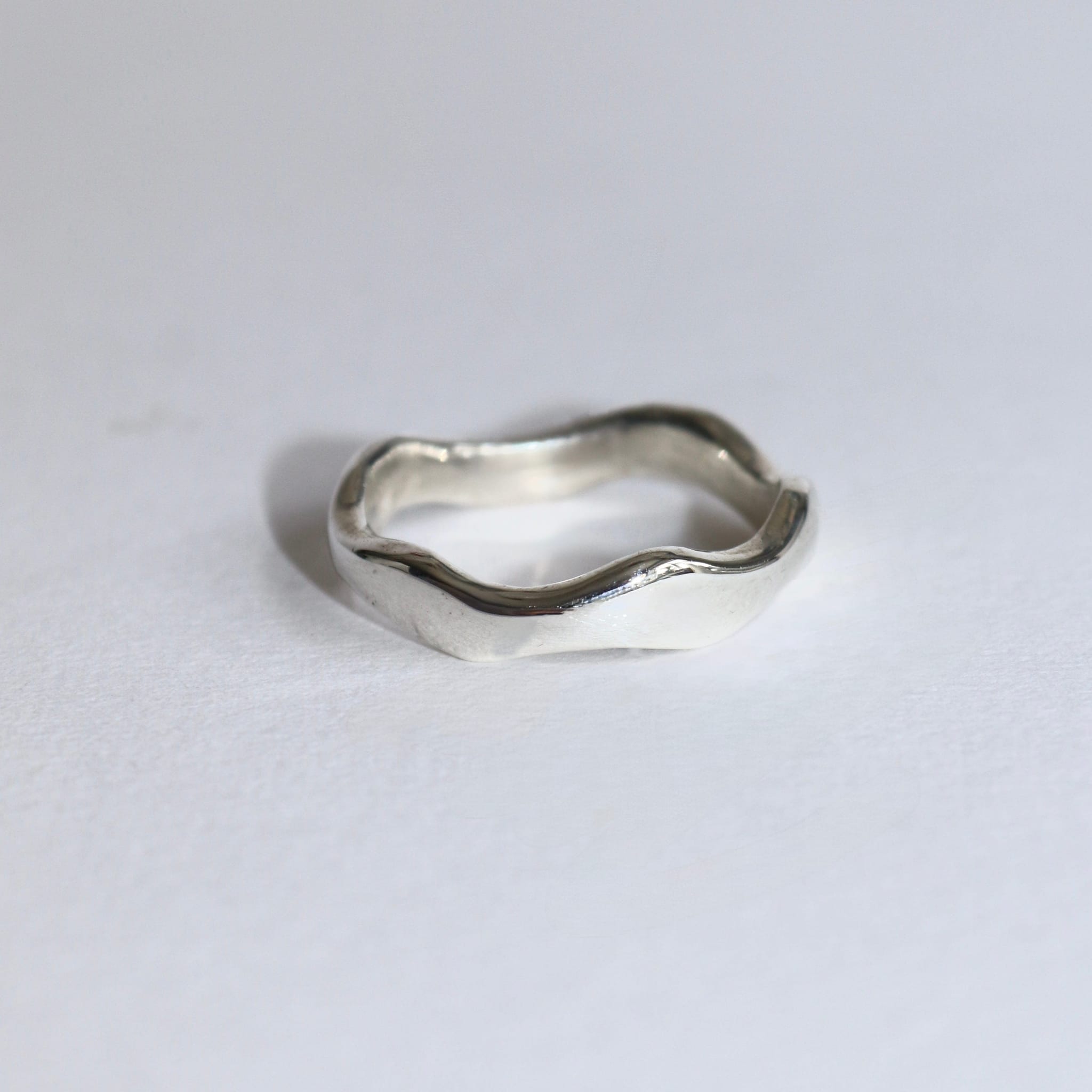 Silver Wave Ring - Golden