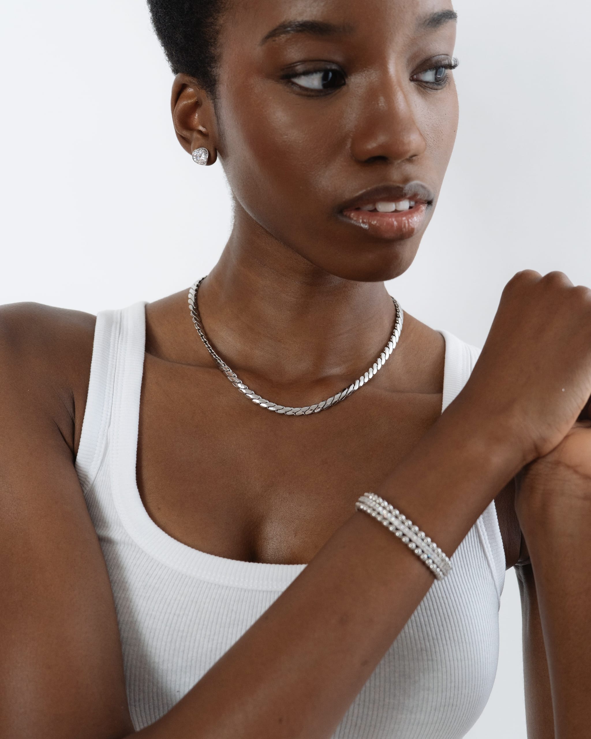 Miss-Cecilia-London-Soho-Necklace-Silver-Rhodium-Plated-Chunky-Twisted-Vintage-Inspired-Chain-Statement-Everyday-Jewellery-Demi-Fine-Cool-Contemporary-Timeless-Elegant