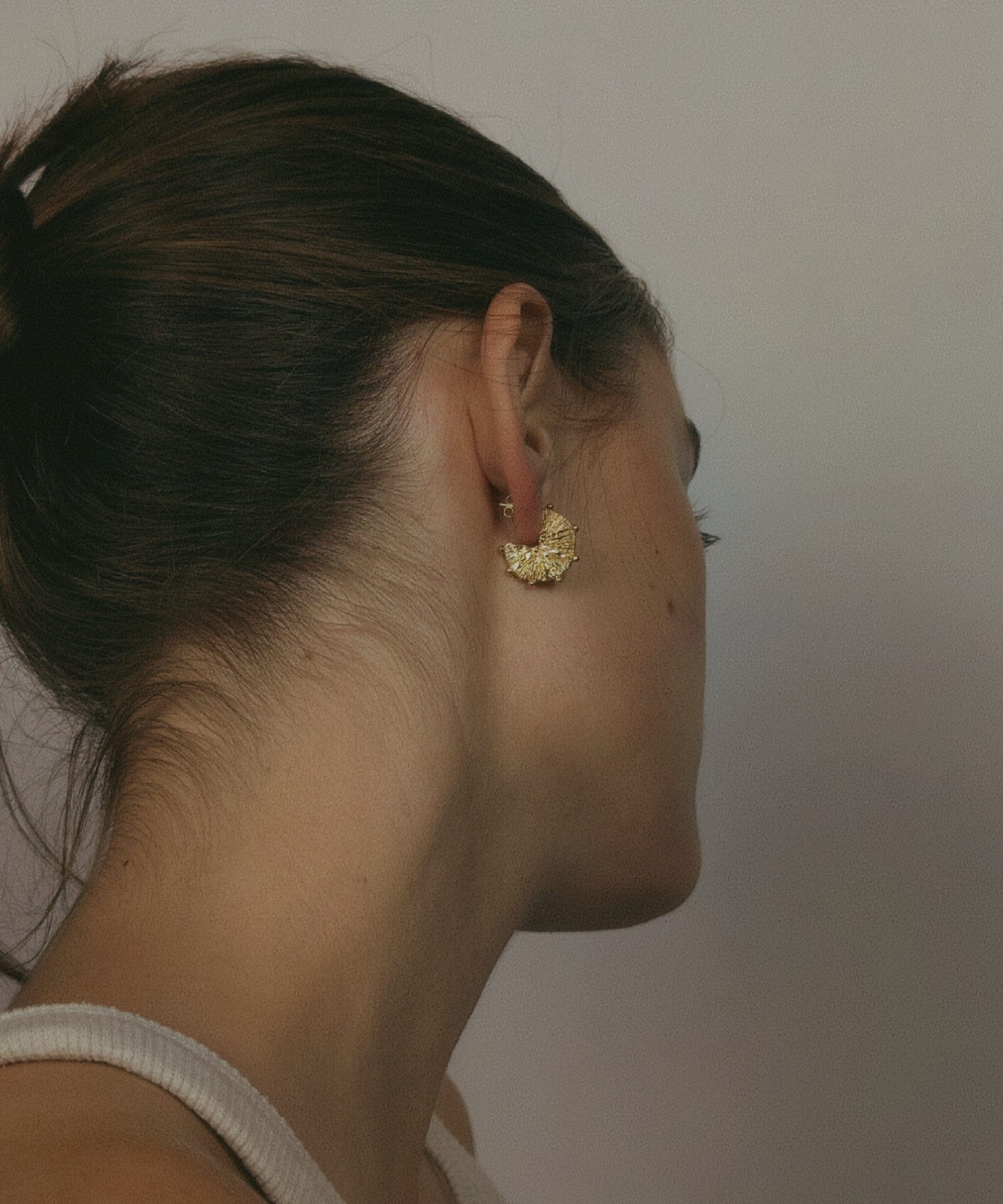 Milly-Maunder-Soleil-sun-disc-beaded edge-textured-circle-coin-hoops-hoop-earrings-rustic-summer-Gold-plated-18ct-jewellery 
